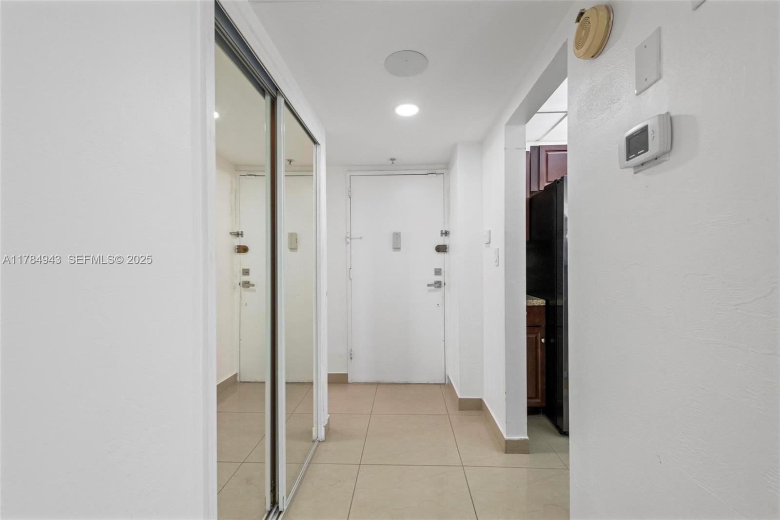 19380 Collins Avenue PH-6 — photo 4