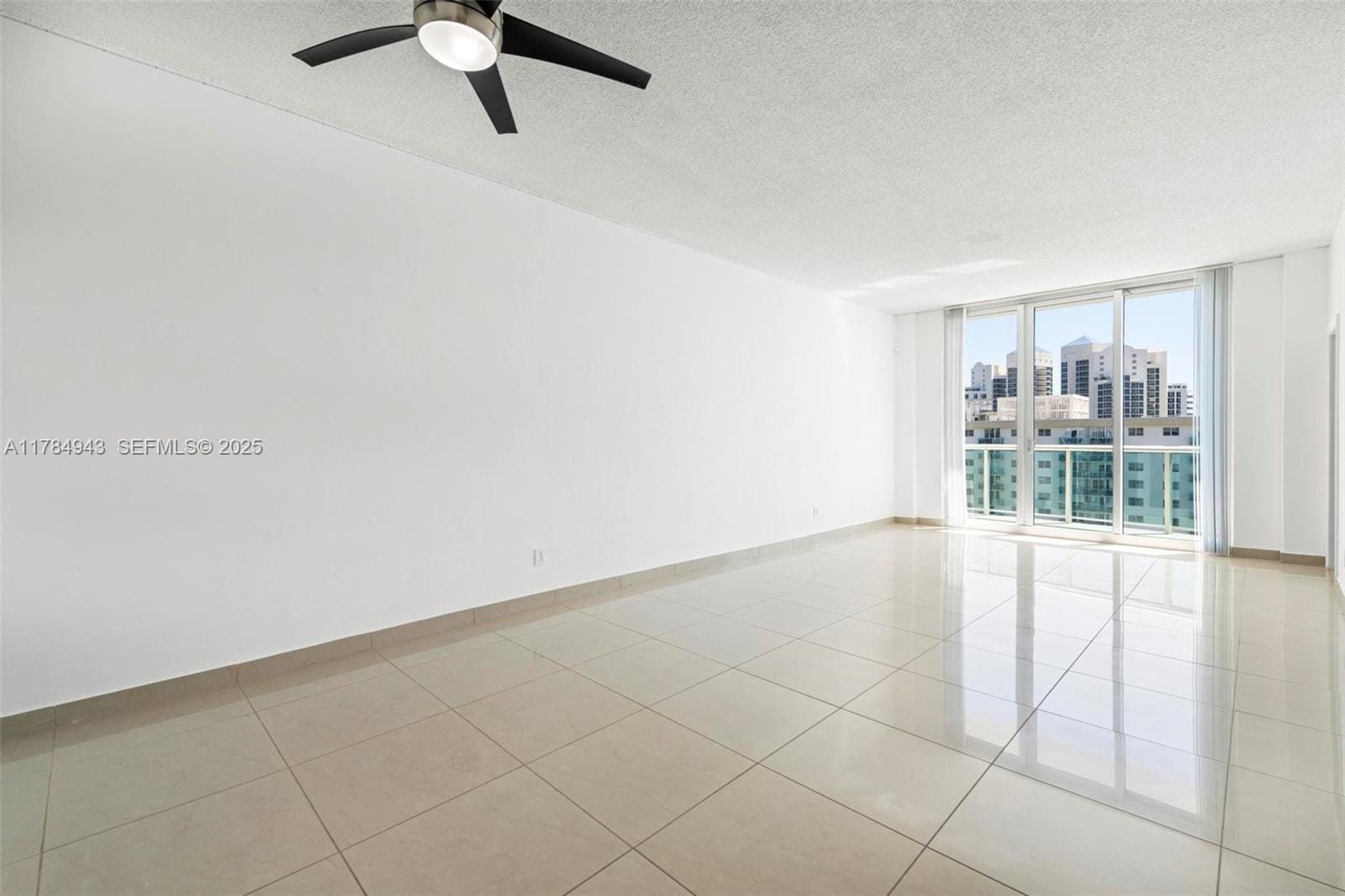 19380 Collins Avenue PH-6 — photo 10