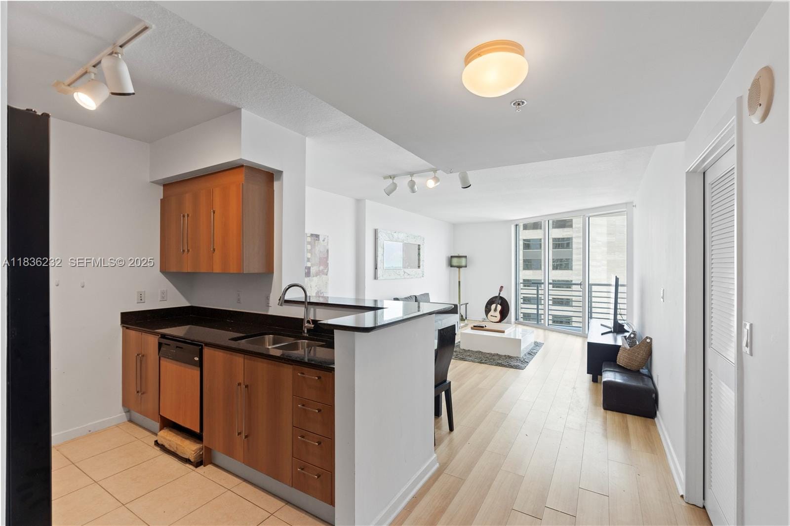 335 S Biscayne Boulevard 3410 — photo 12