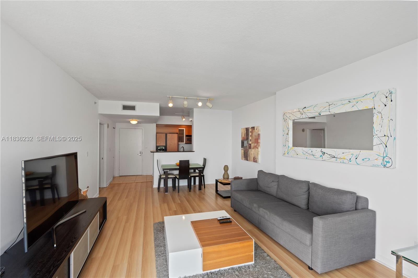 335 S Biscayne Boulevard 3410, Miami, FL 33131 photo 23