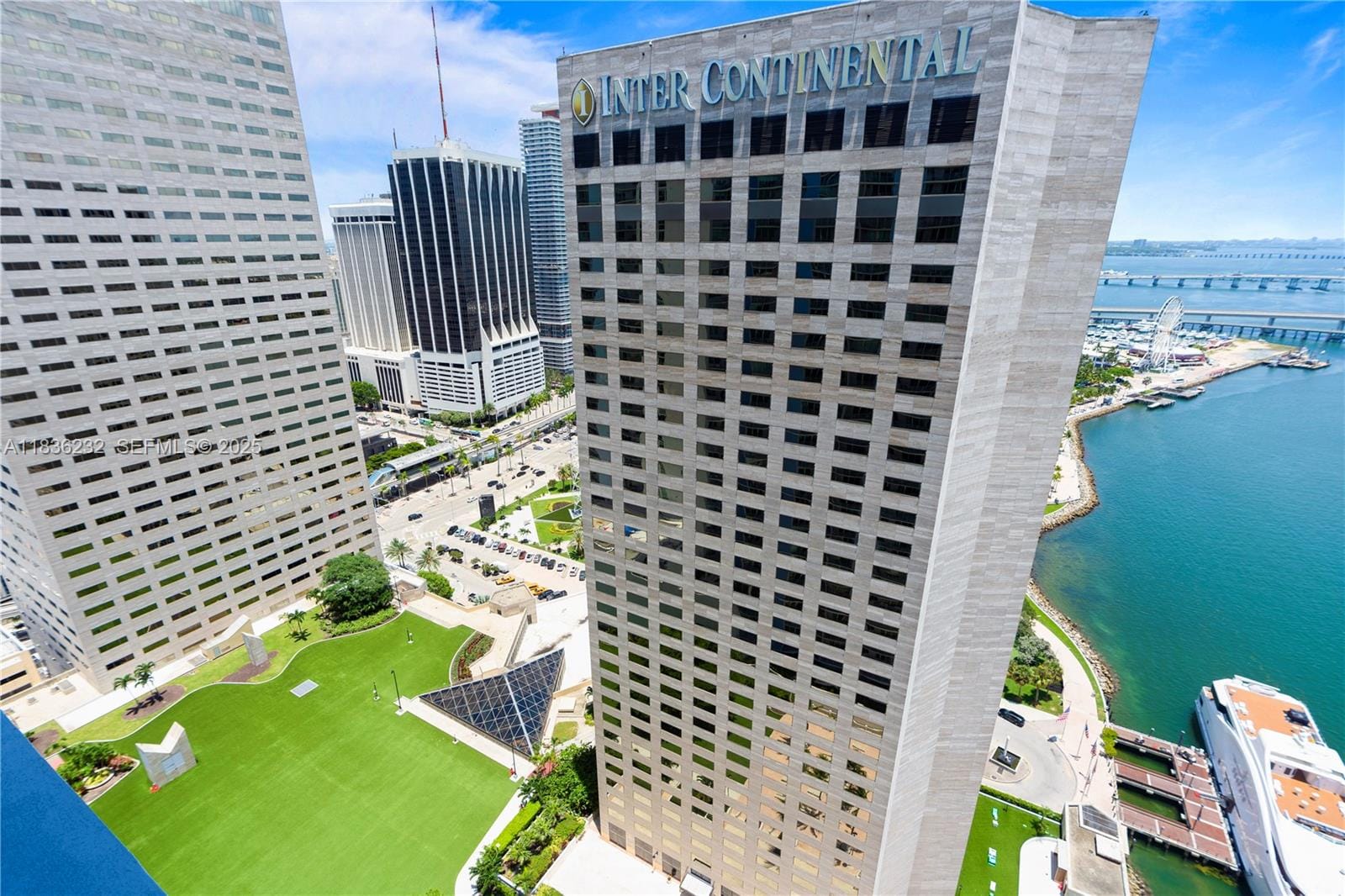335 S Biscayne Boulevard 3410 — photo 6