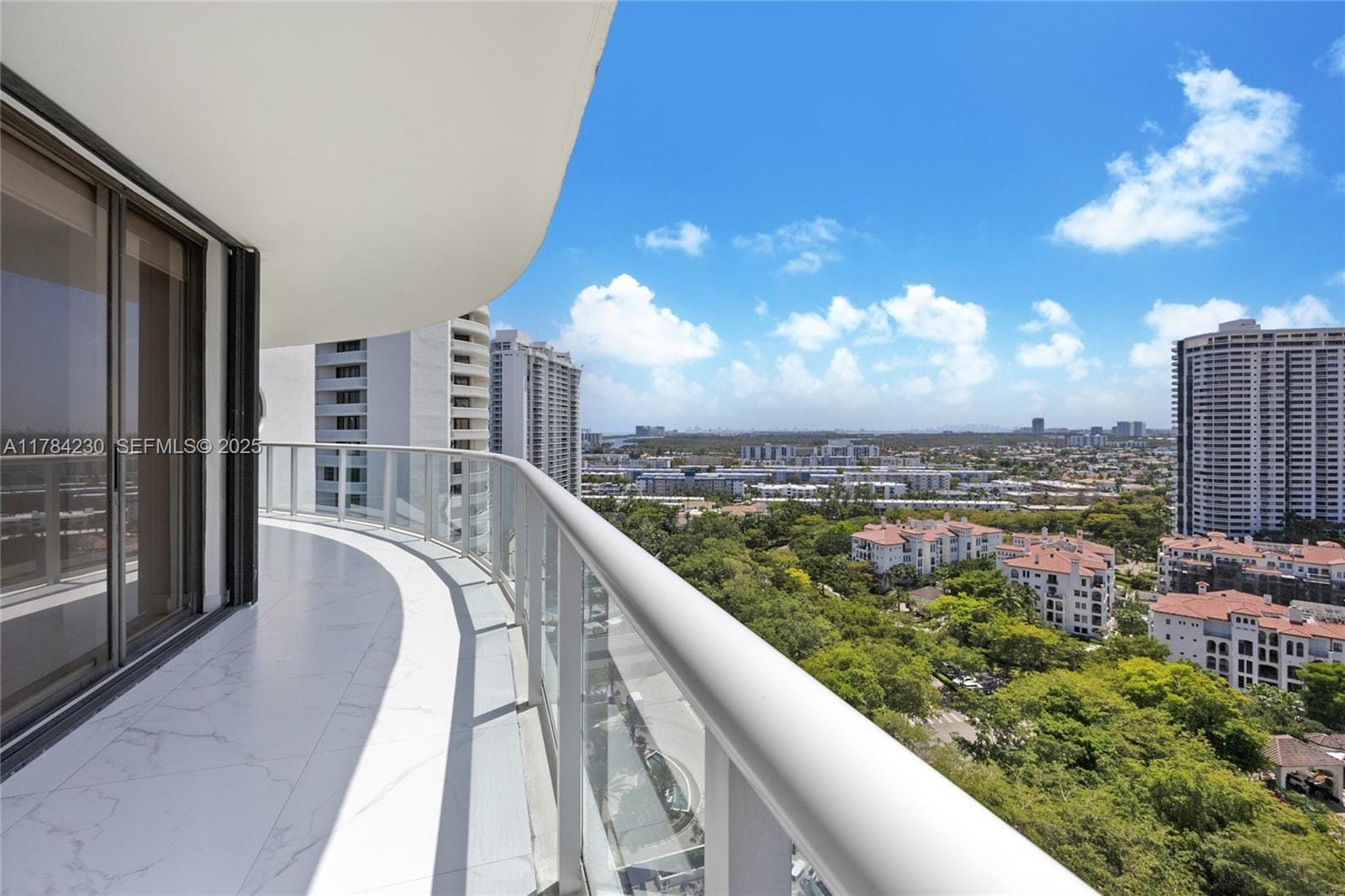 4000 Island Boulevard 2002, Aventura, FL 33160 photo 10