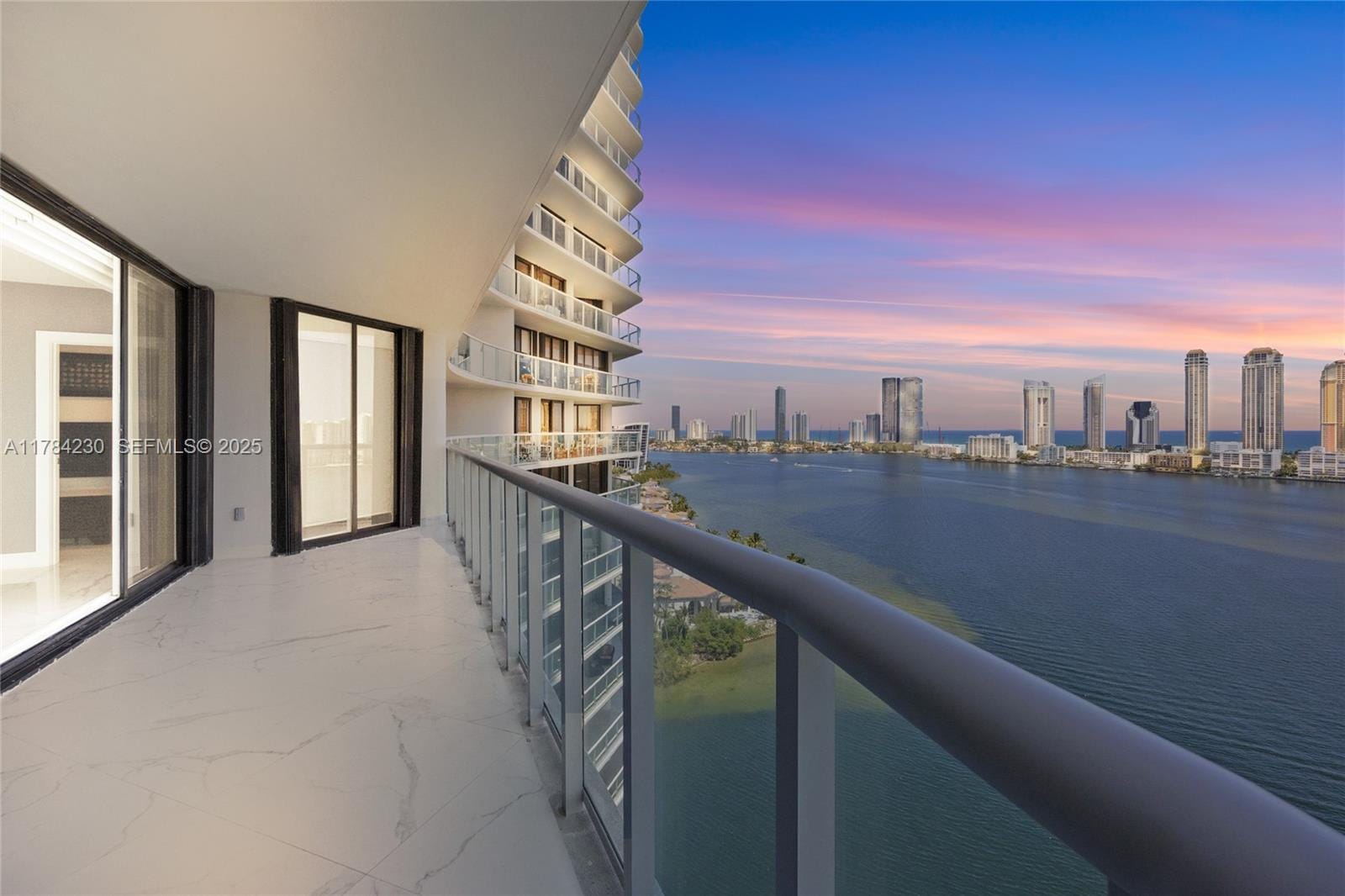 4000 Island Boulevard 2002, Aventura, FL 33160