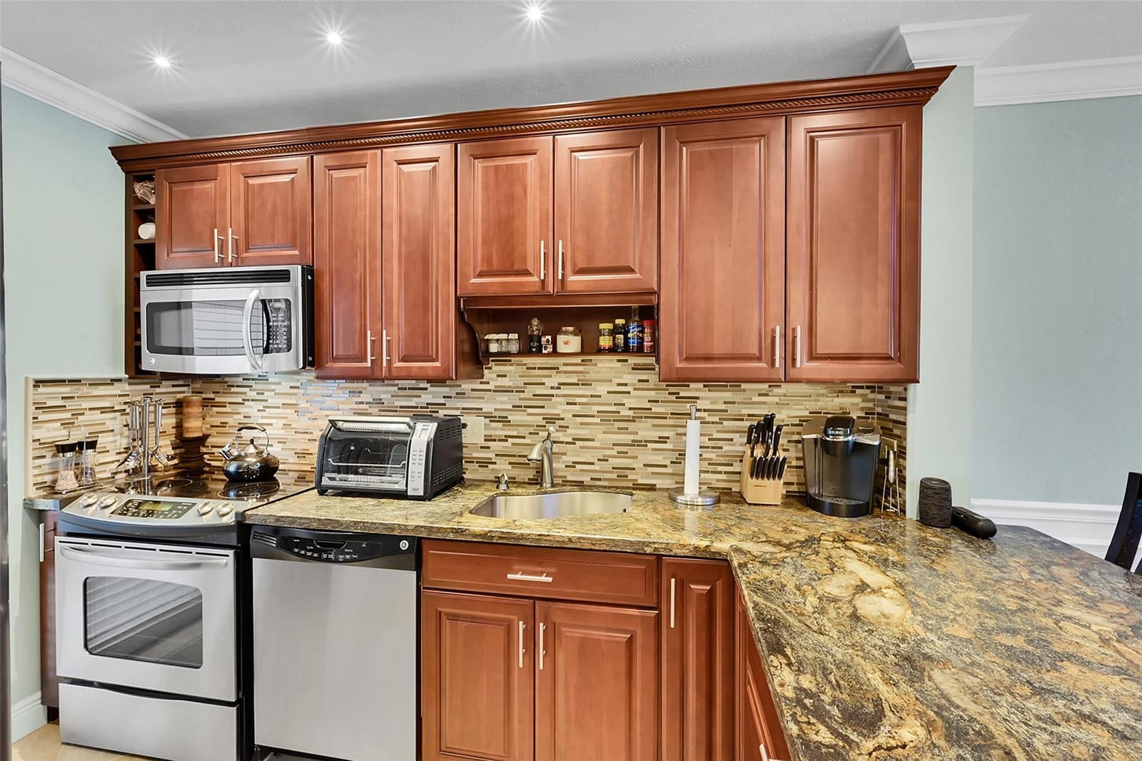 1461 S Ocean Boulevard 313, Lauderdale-By-The-Sea, FL 33062 photo 15