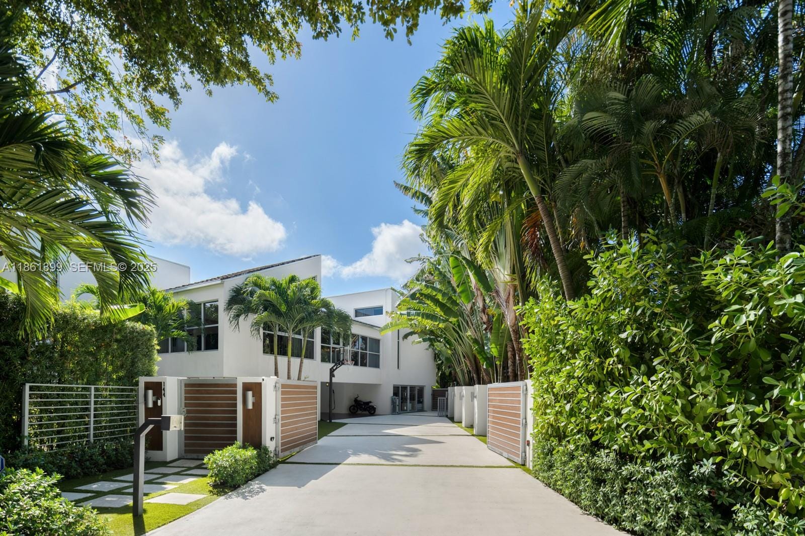 144 N Prospect Drive, Coral Gables, FL 33133 photo 16