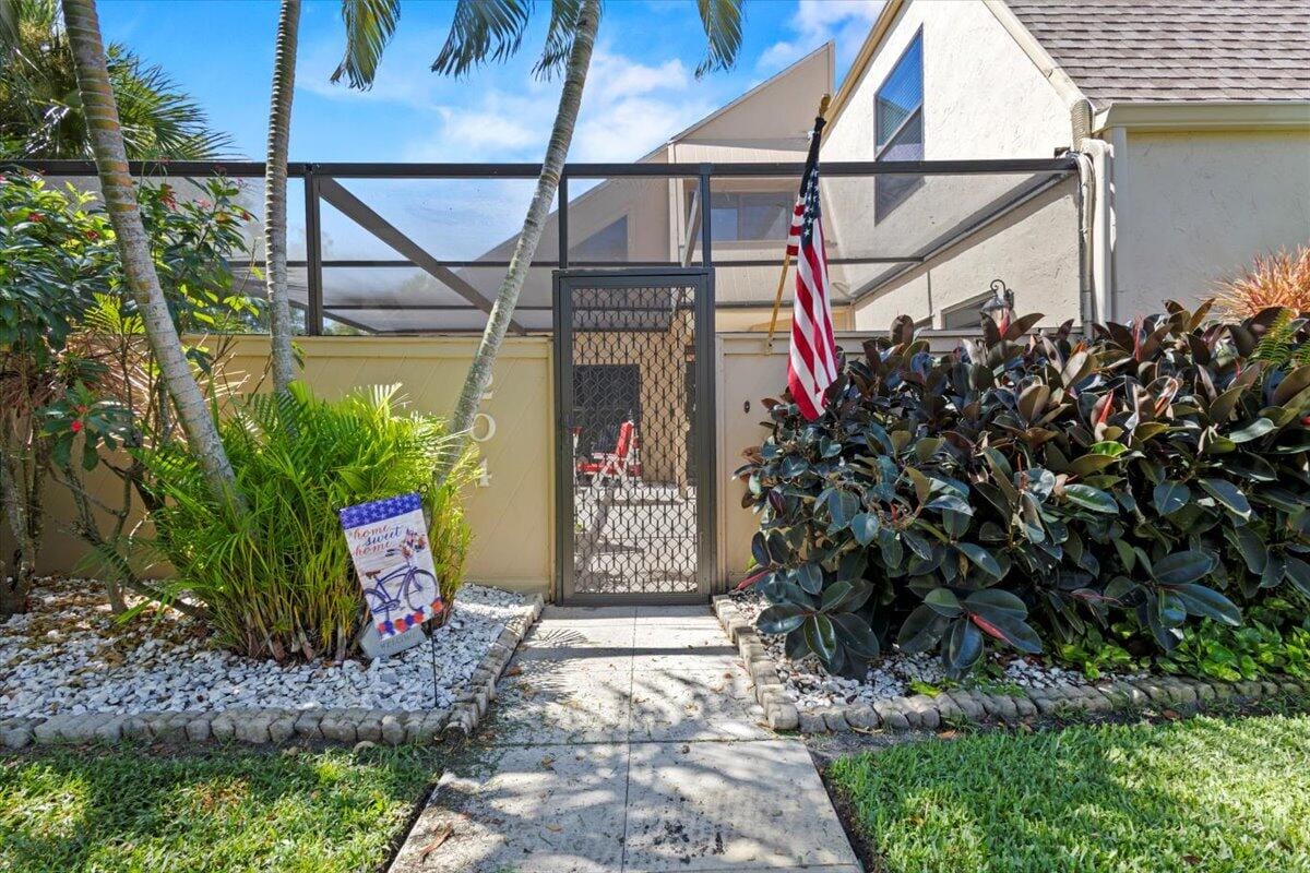 1100 SE Mitchell Avenue 204, Port St. Lucie, FL 34952 photo 6
