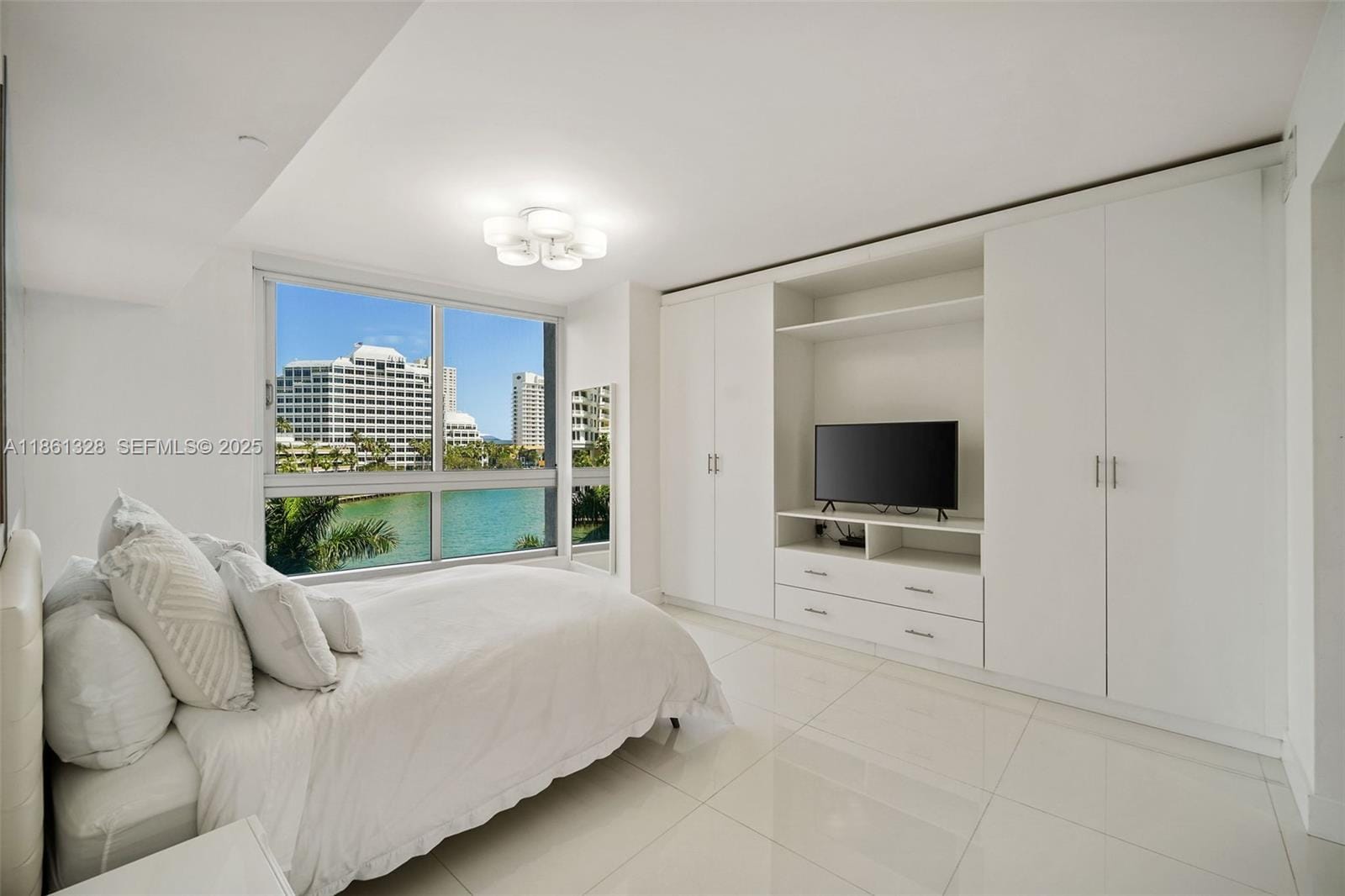 495 Brickell Avenue 402, Miami, FL 33131 photo 21