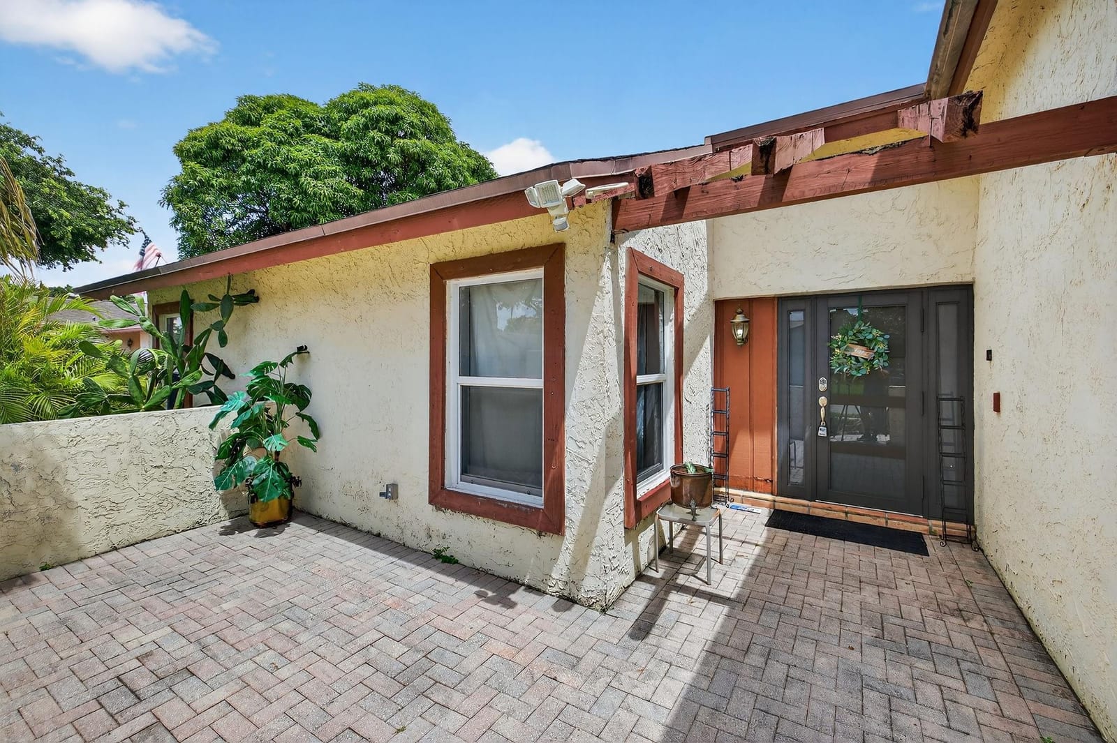 8611 NW 47th Street — photo 3