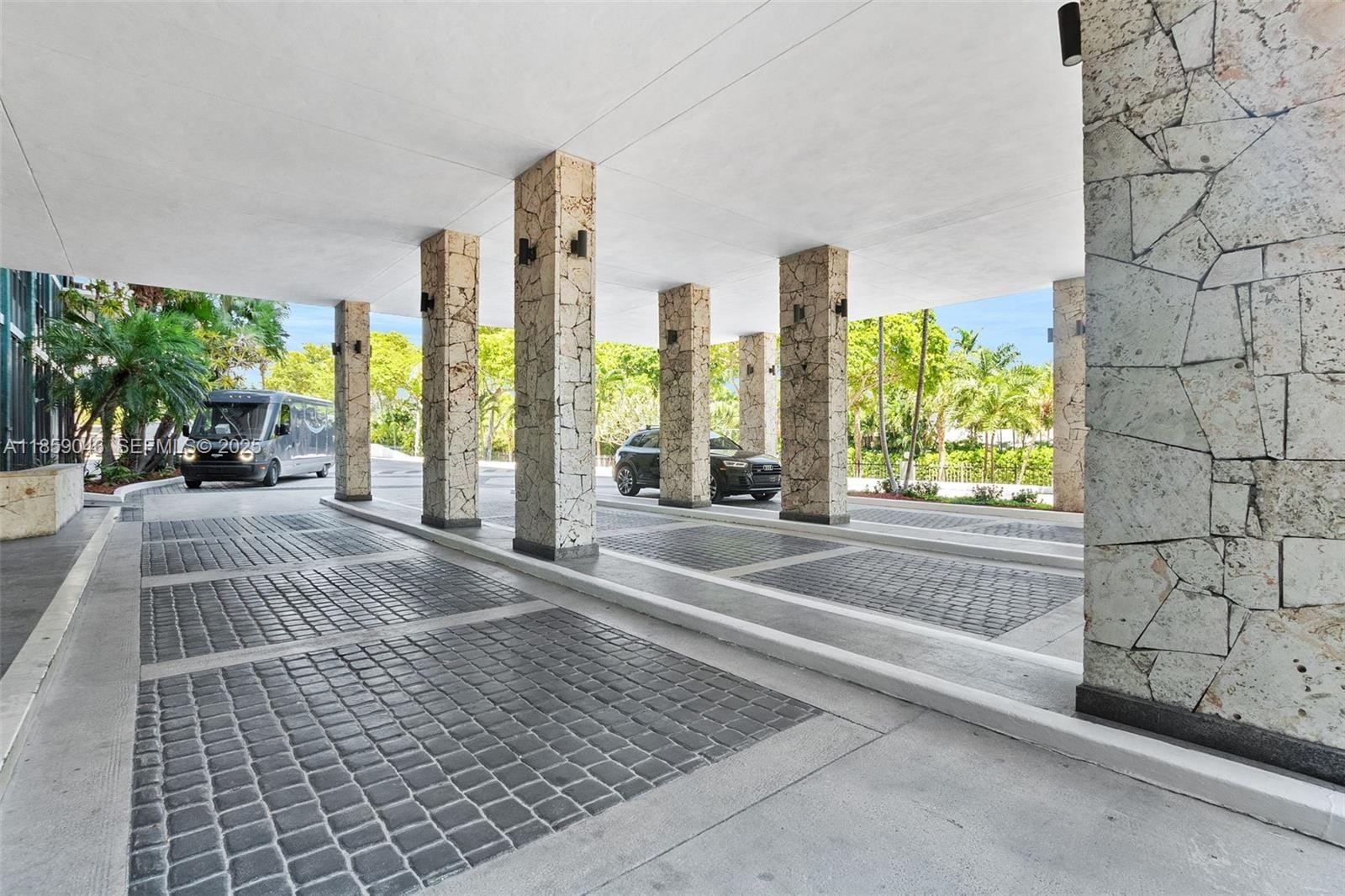 780 NE 69th Street 905, Miami, FL 33138 photo 2