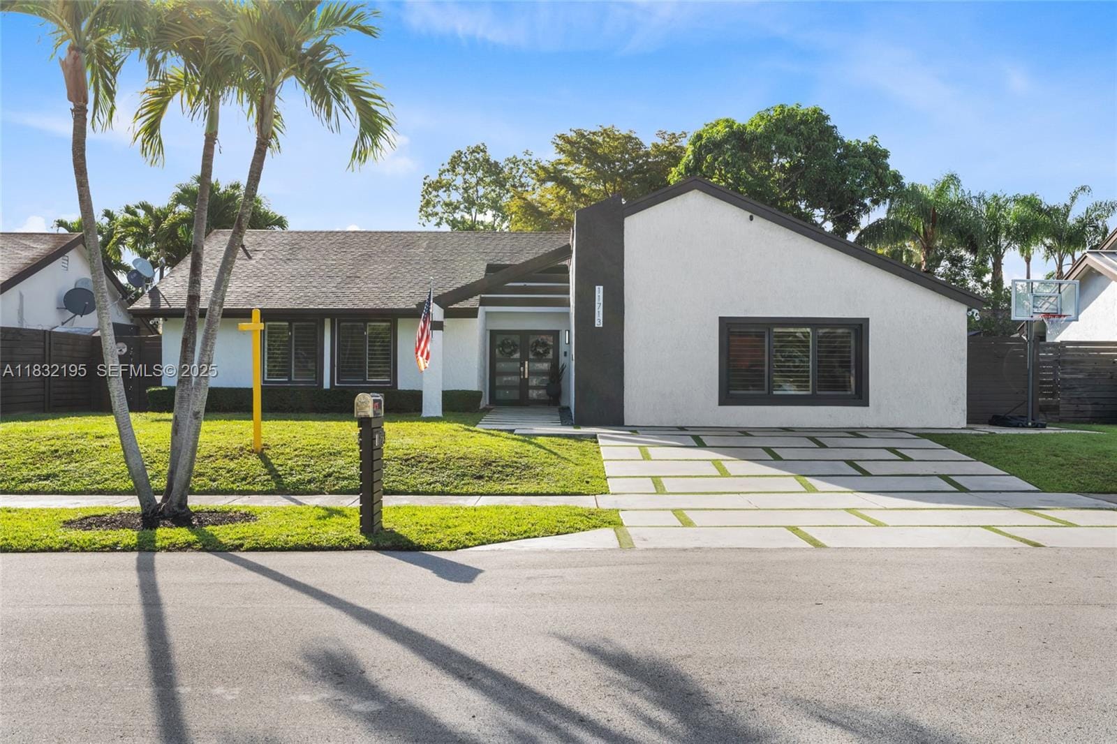 11713 SW 129th Place, Miami, FL 33186