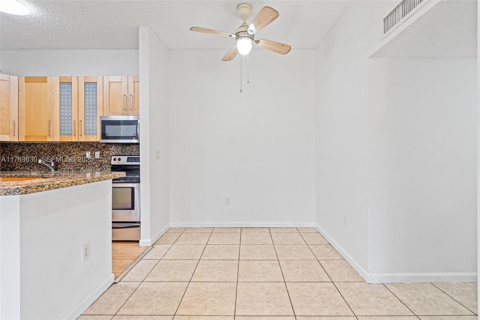 915 NE 199th Street 202-15 — photo 11