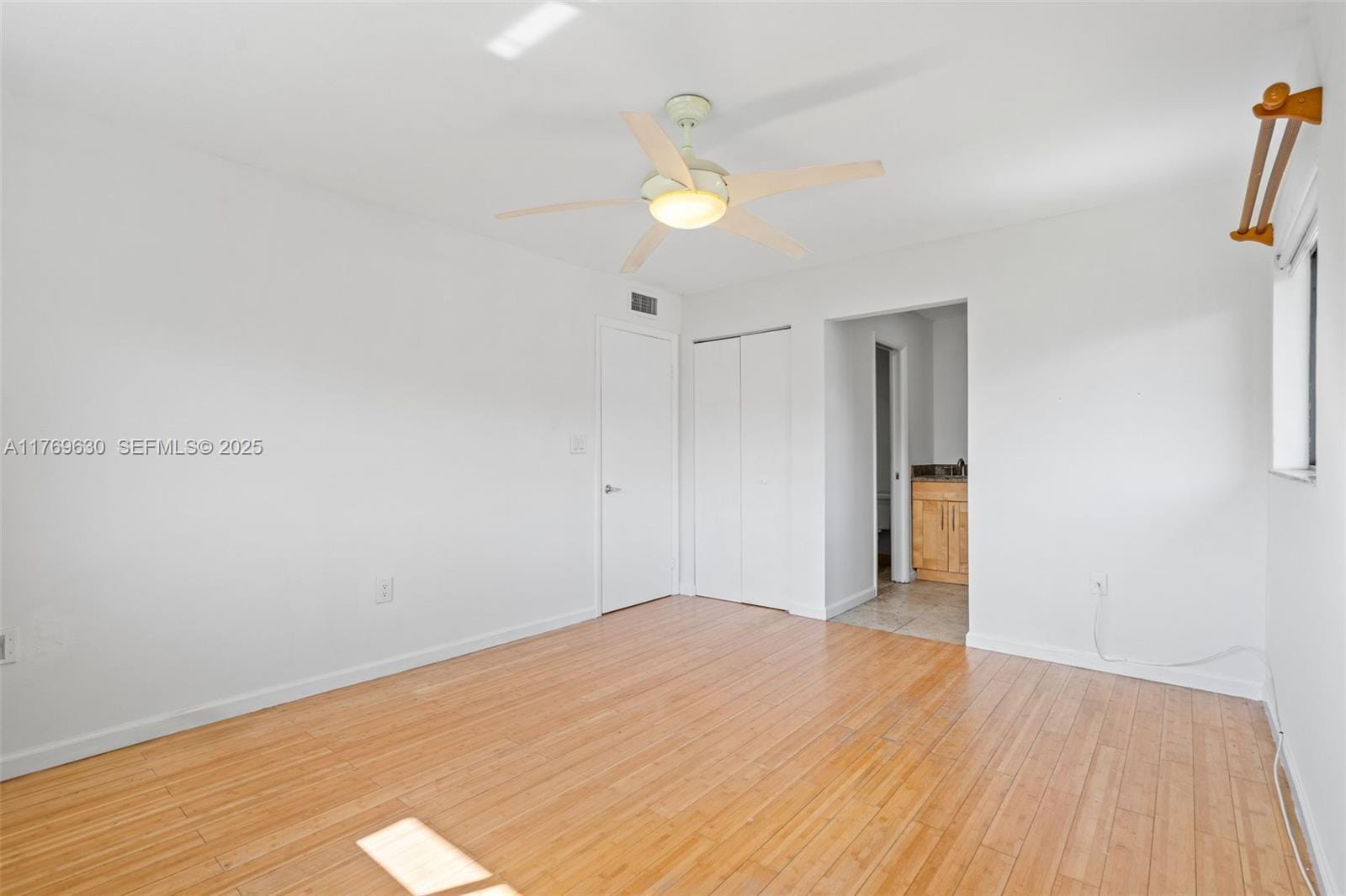 915 NE 199th Street 202-15, Miami, FL 33179 photo 26