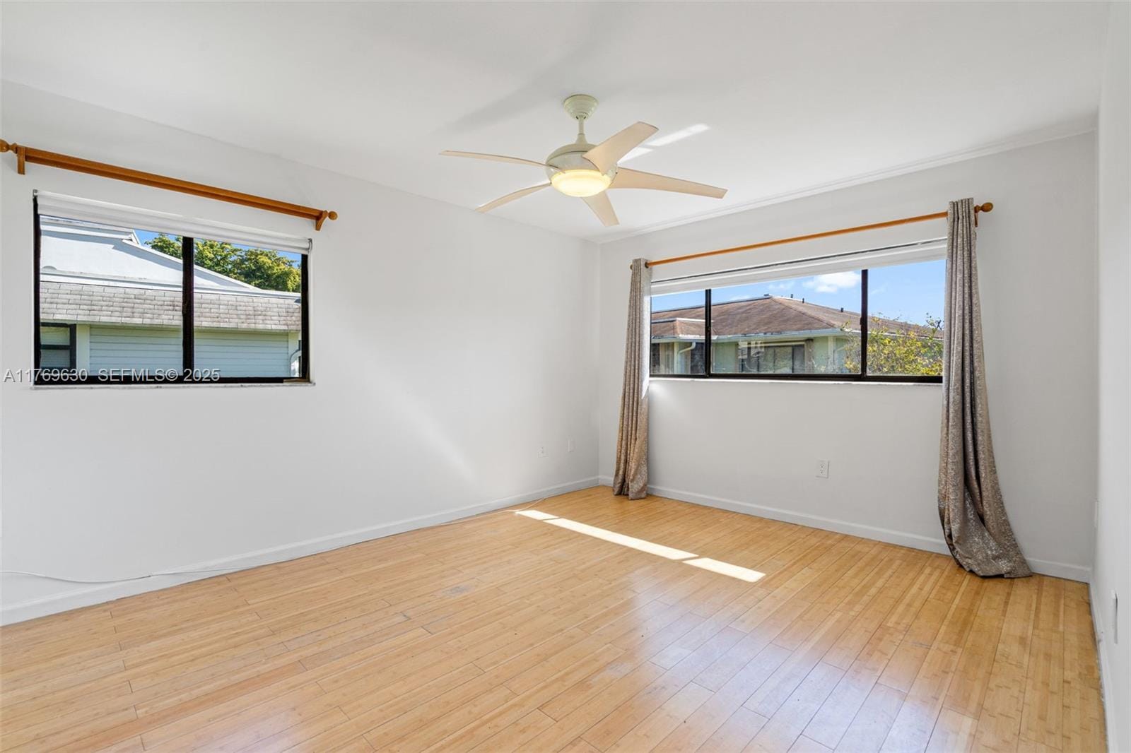 915 NE 199th Street 202-15, Miami, FL 33179 photo 27