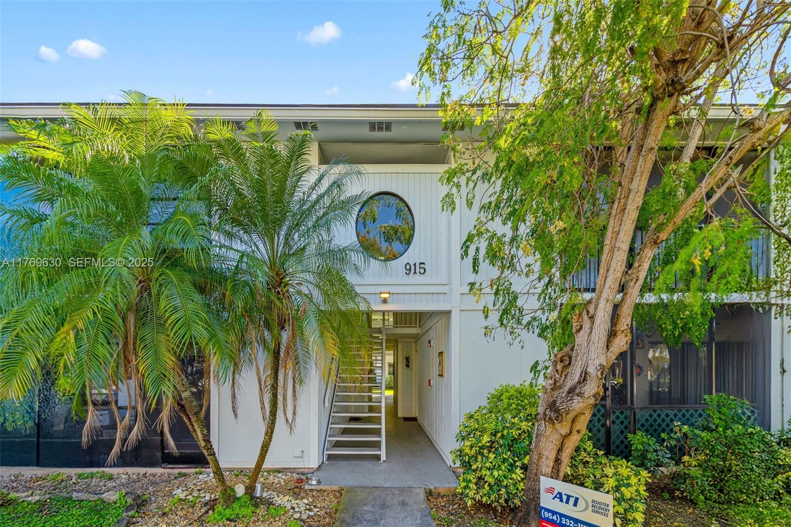 915 NE 199th Street 202-15, Miami, FL 33179