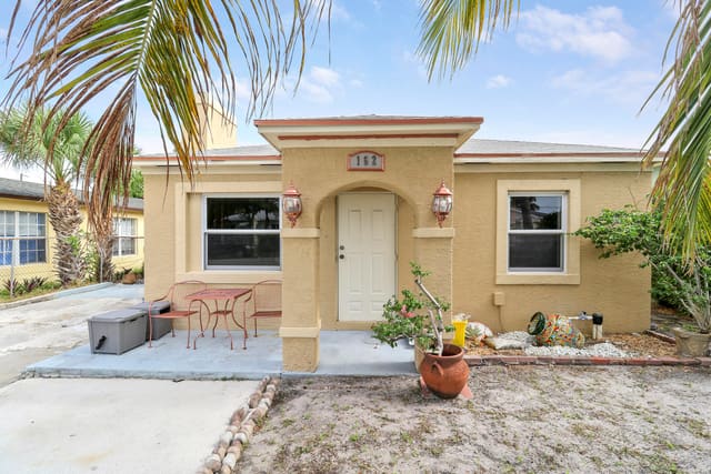 162 W 24th Street, sold in Kirklington Park, Riviera Beach, FL