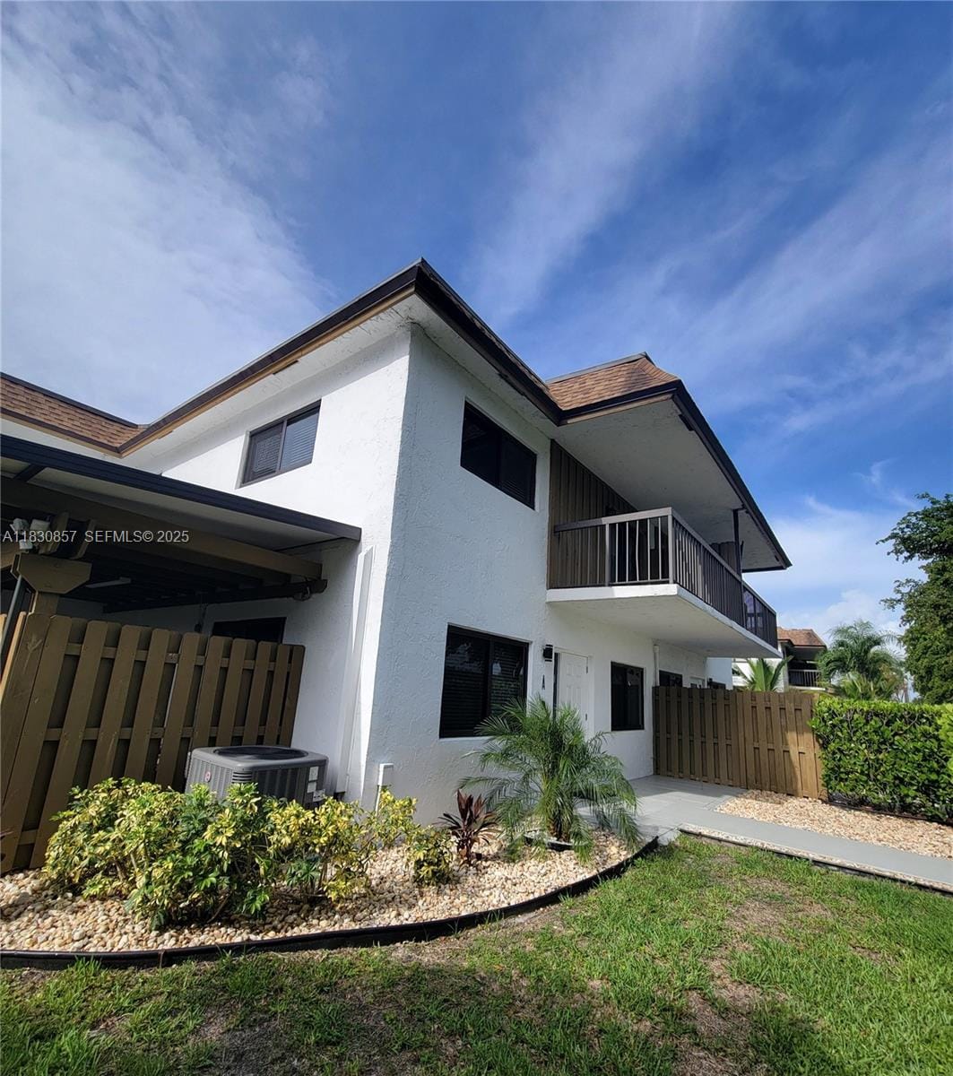 Sold home at 6908 NW 169th Street 147A, Hialeah, FL 33015