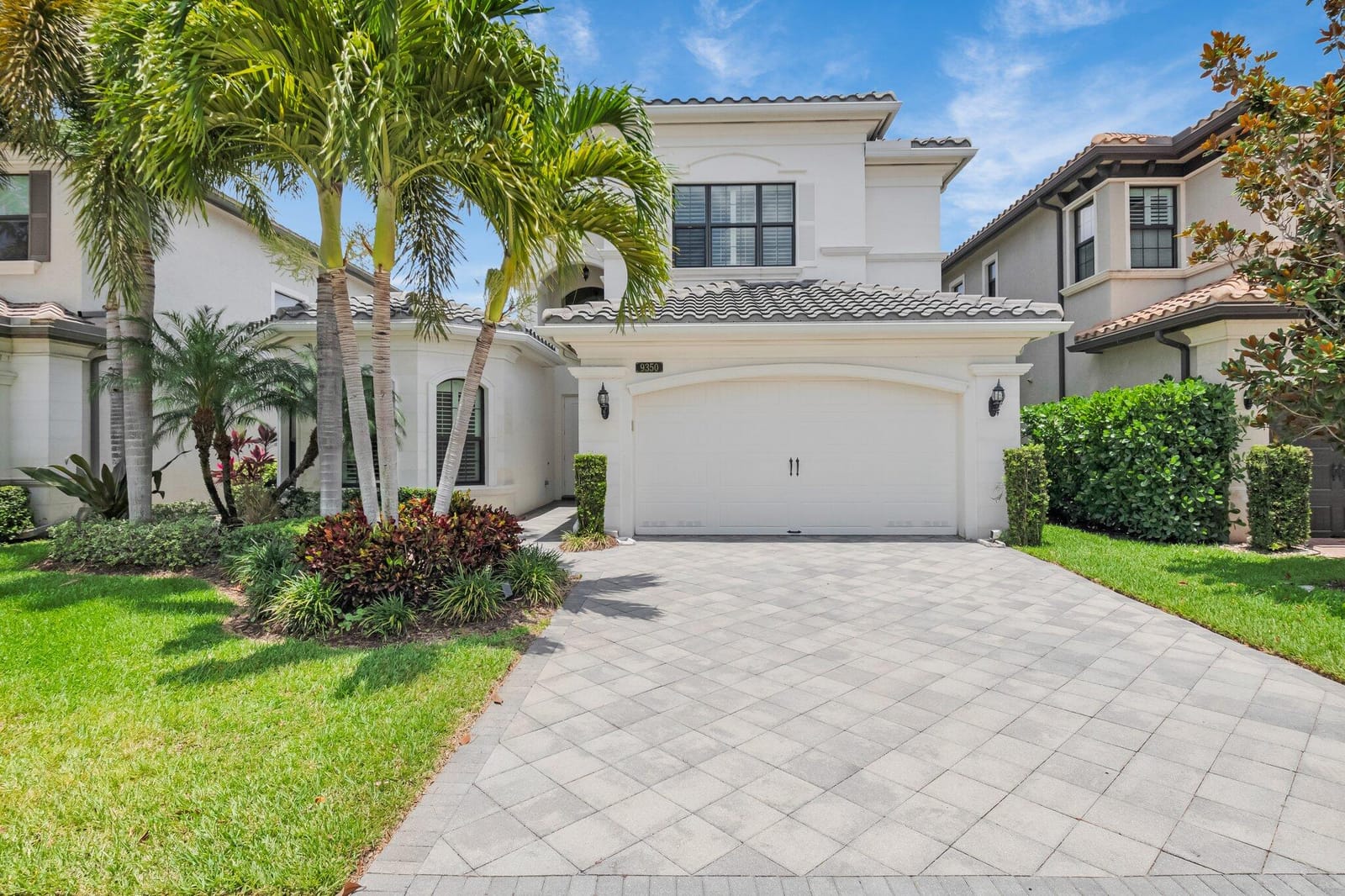 9350 Eden Roc Court, Delray Beach, FL 33446