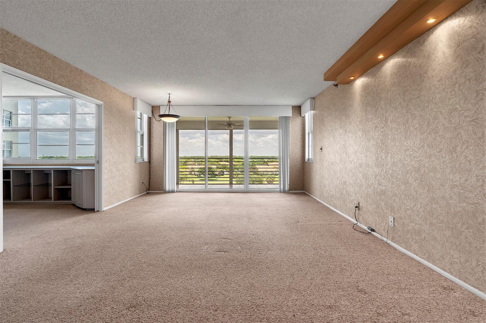 3507 Oaks Way 704, Pompano Beach, FL 33069 photo 14