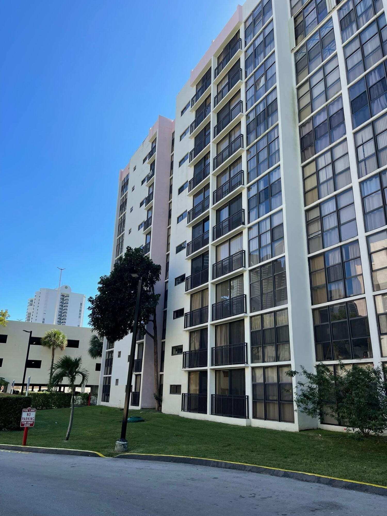 17011 N Bay Road 307, Sunny Isles Beach, FL 33160 photo 19