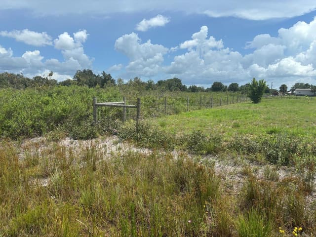 21868 NW 274th Street, Okeechobee, FL 34972