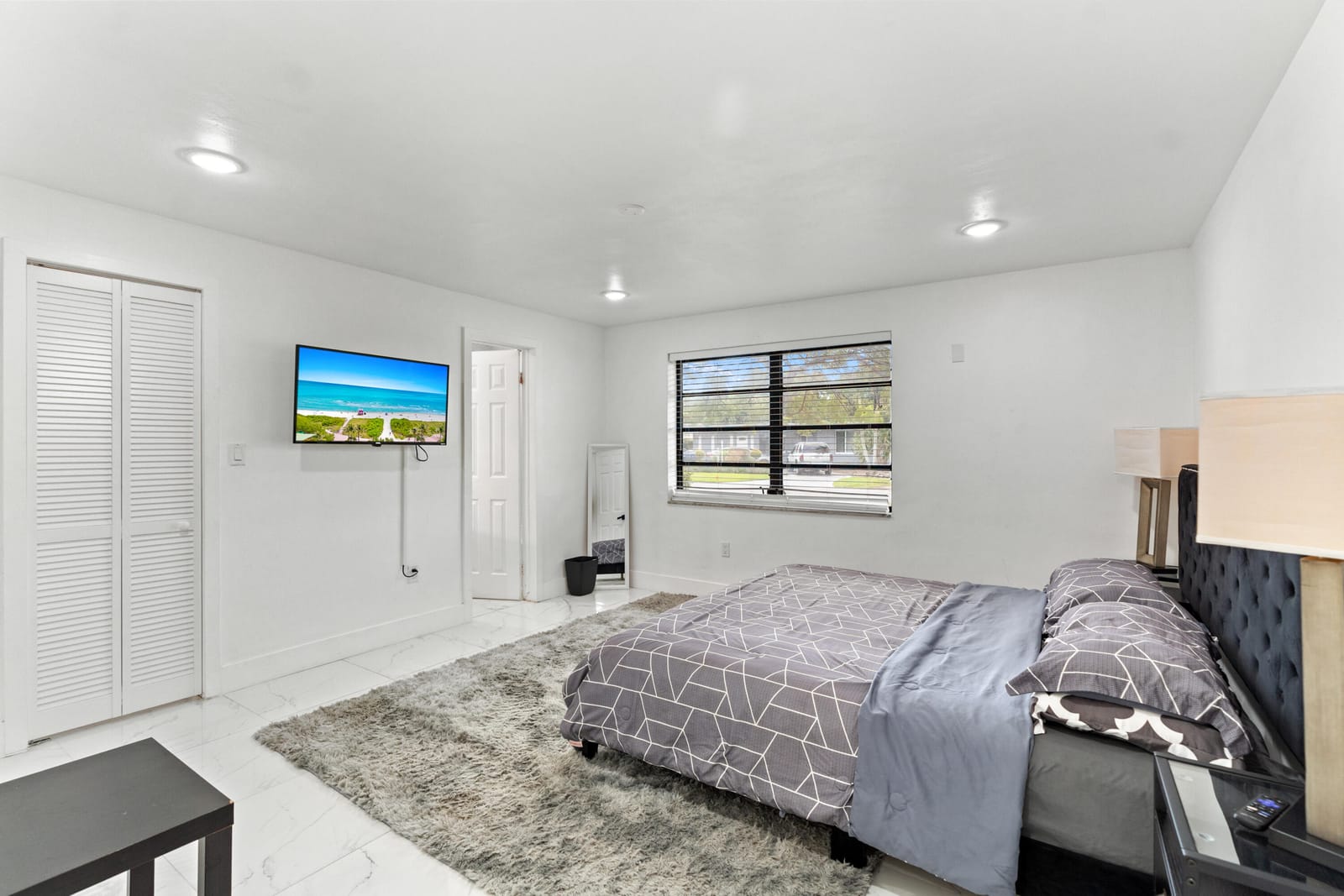 12805 NW 6th Avenue — photo 9