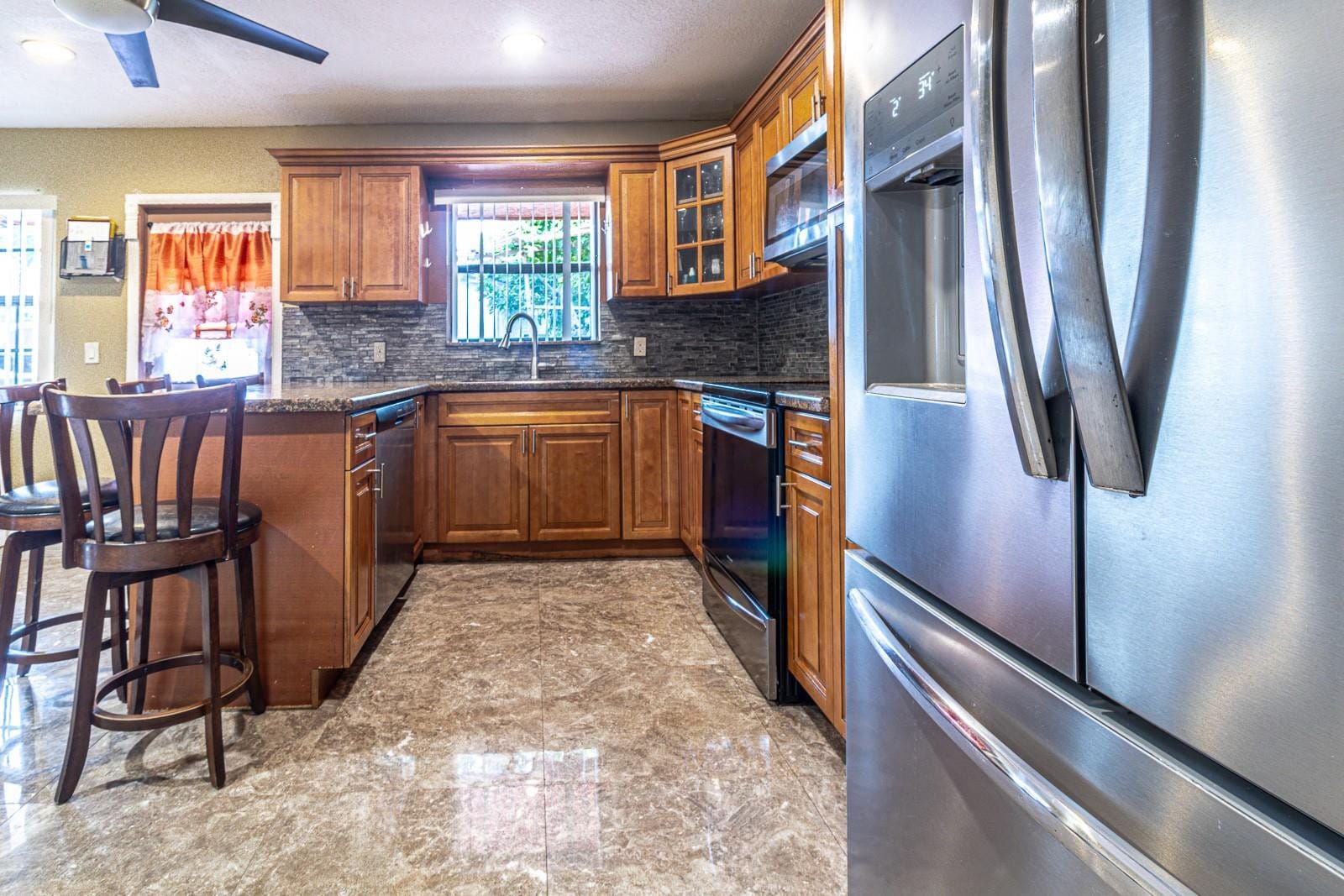 661 SW 28th Way — photo 6