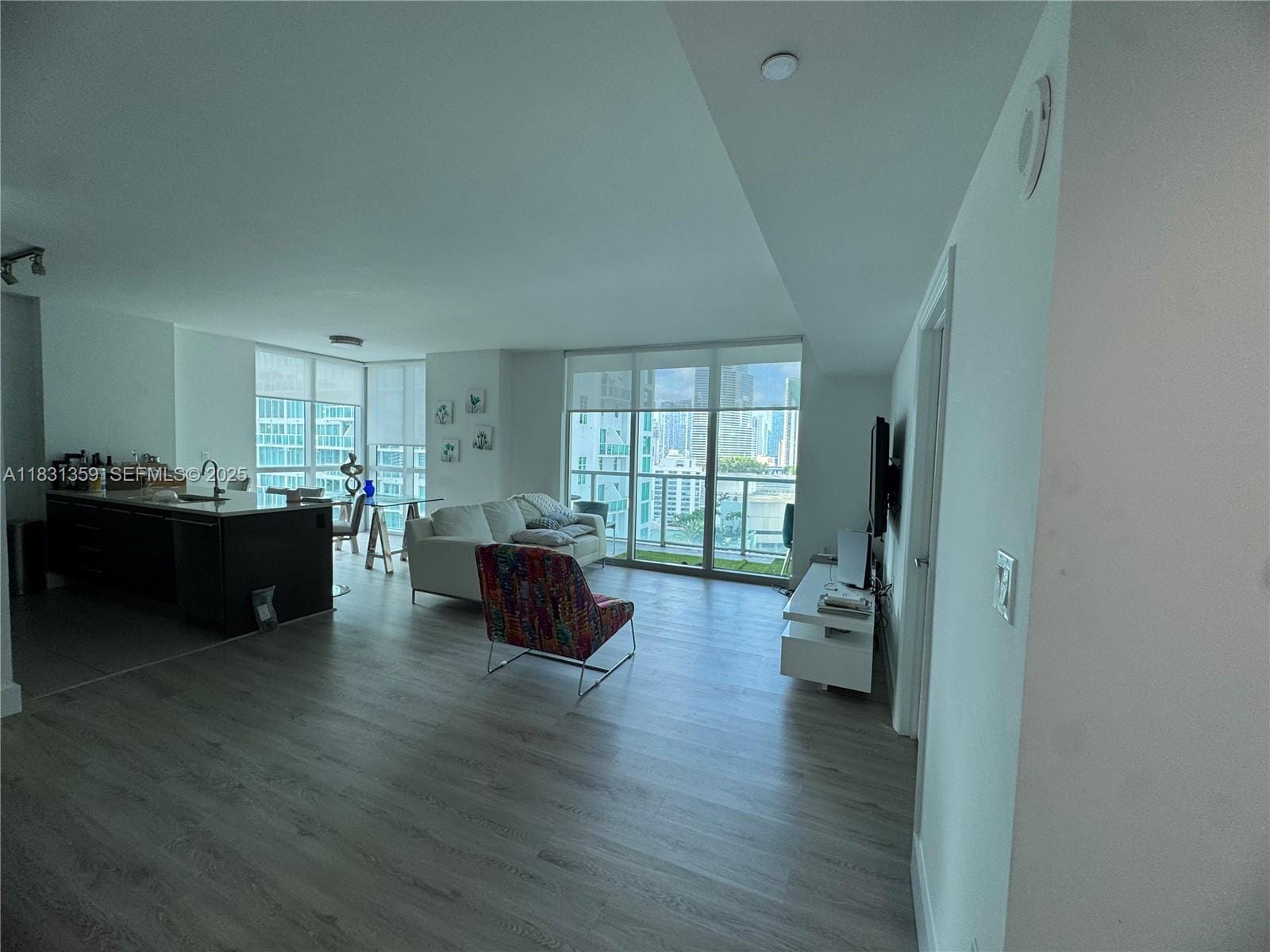 55 SE 6th Street 1801, Miami, FL 33131 photo 27