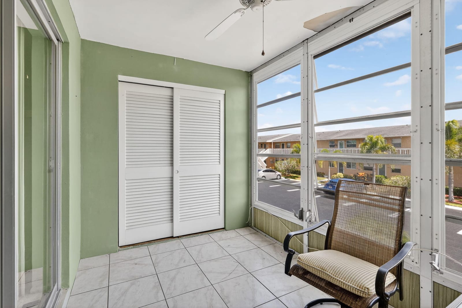 2152 NE 1st Way 205, Boynton Beach, FL 33435 photo 16