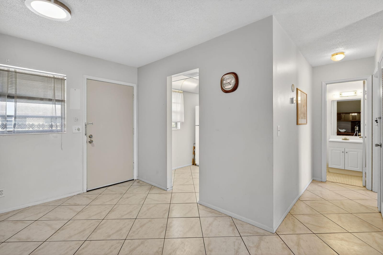 2152 NE 1st Way 205 — photo 4