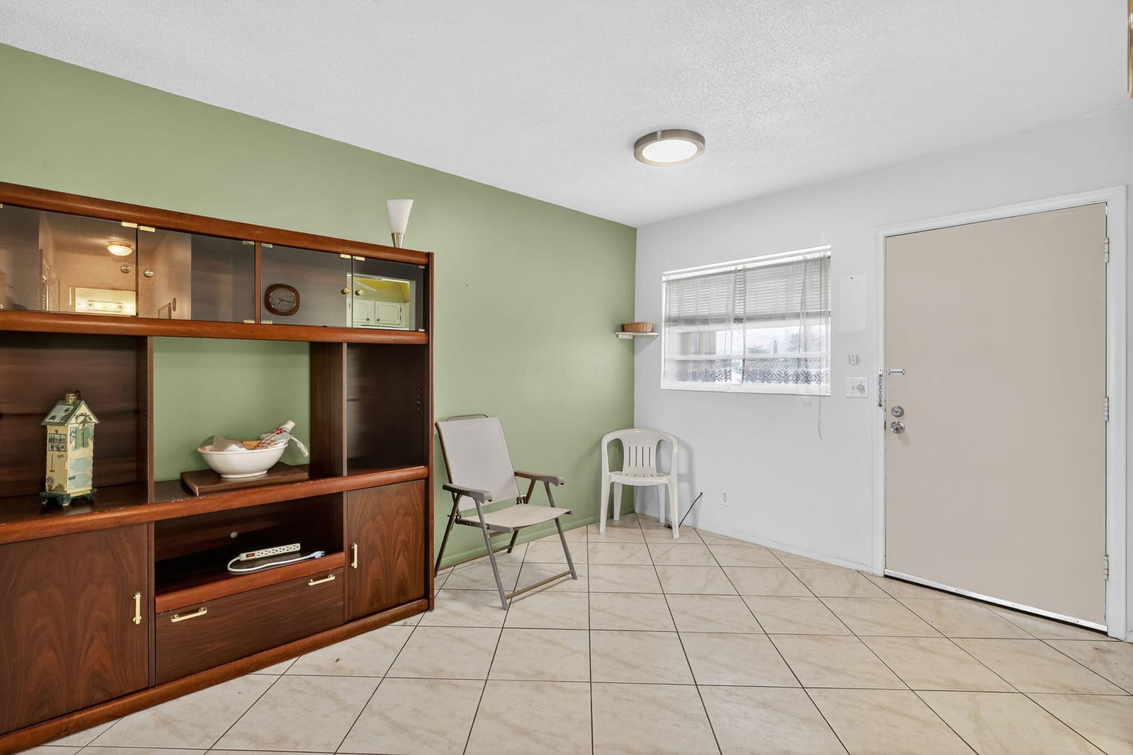 2152 NE 1st Way 205 — photo 8