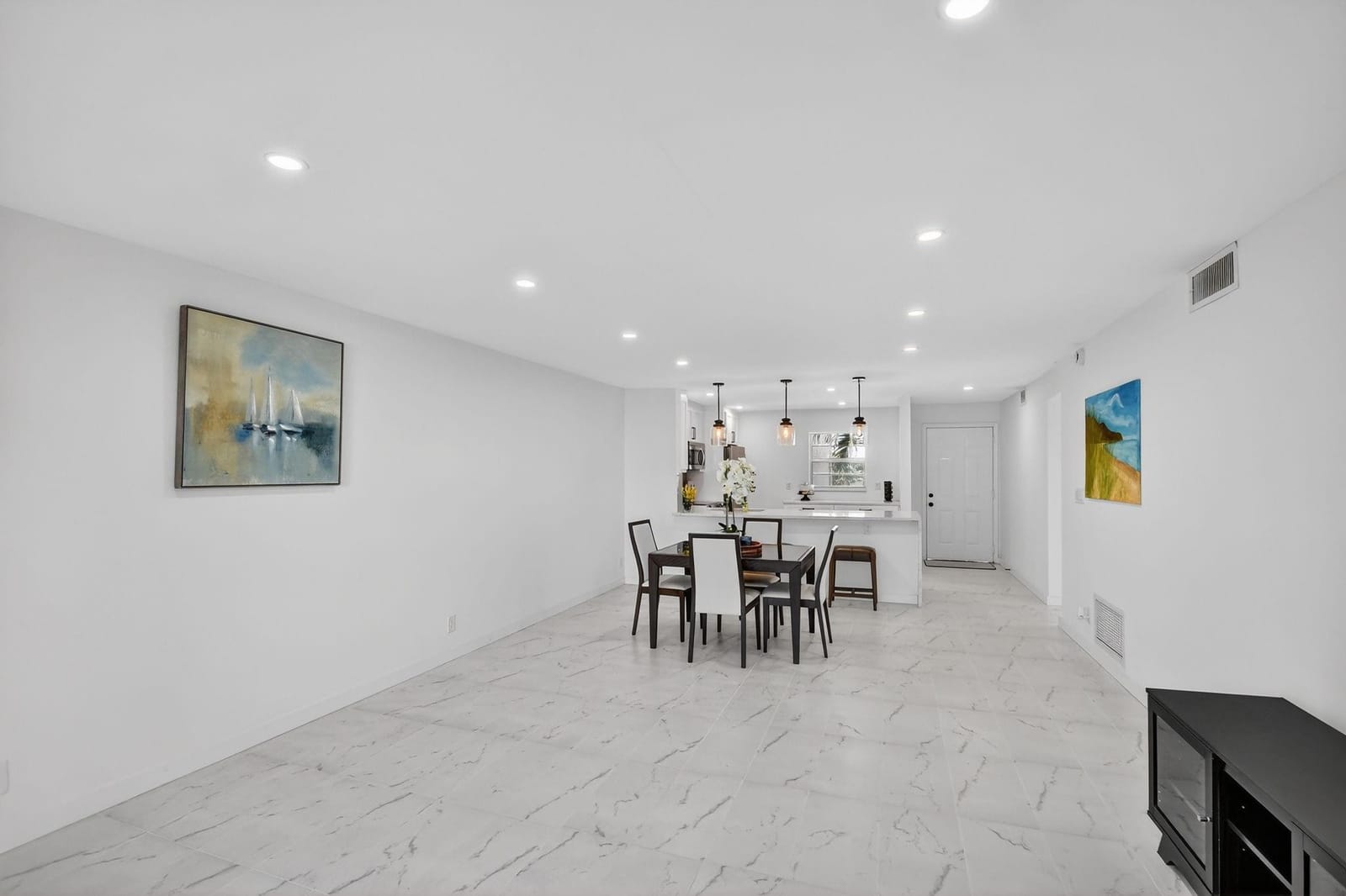 2300 NE 1st Lane 201 — photo 12