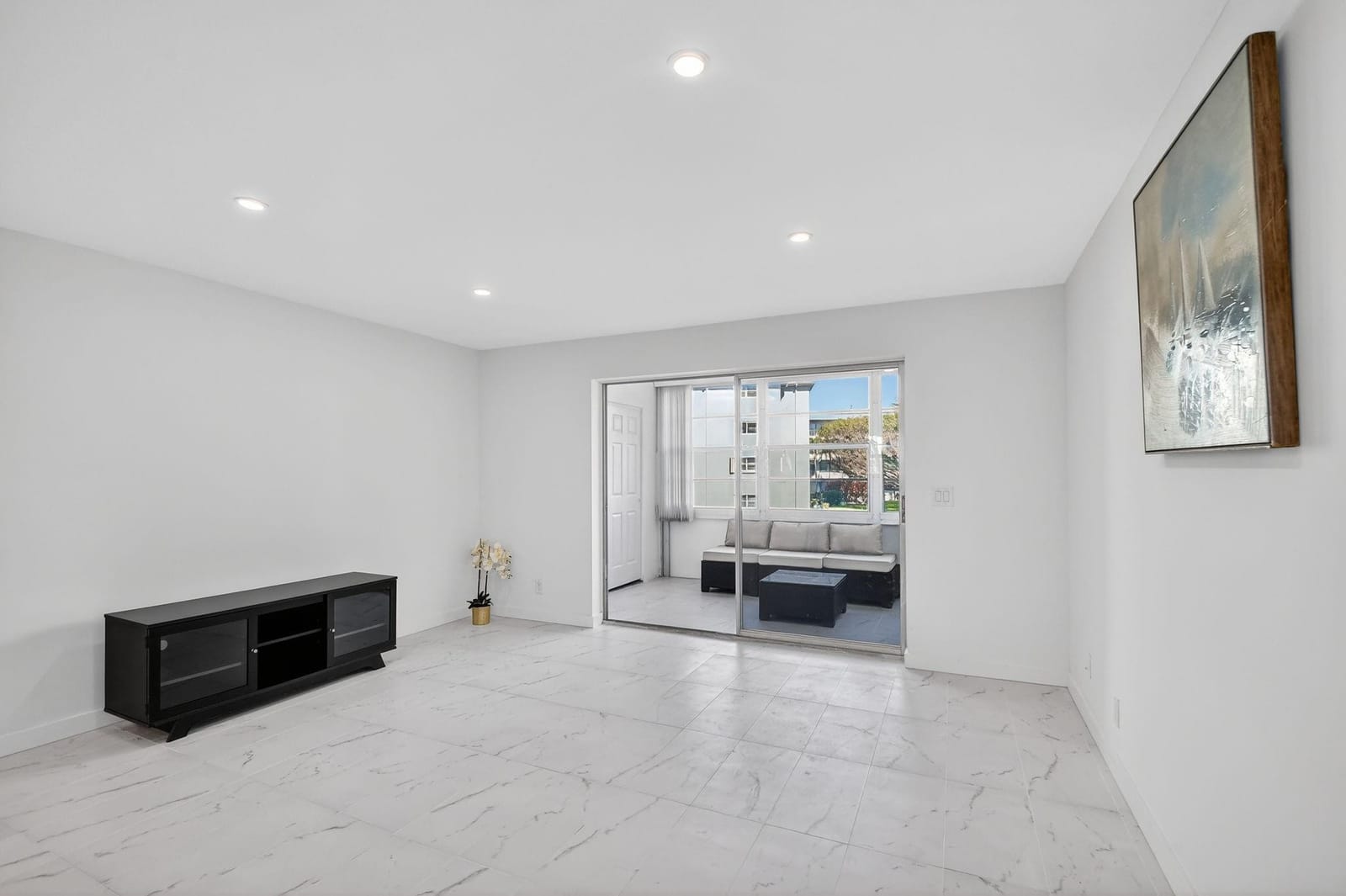 2300 NE 1st Lane 201 — photo 10