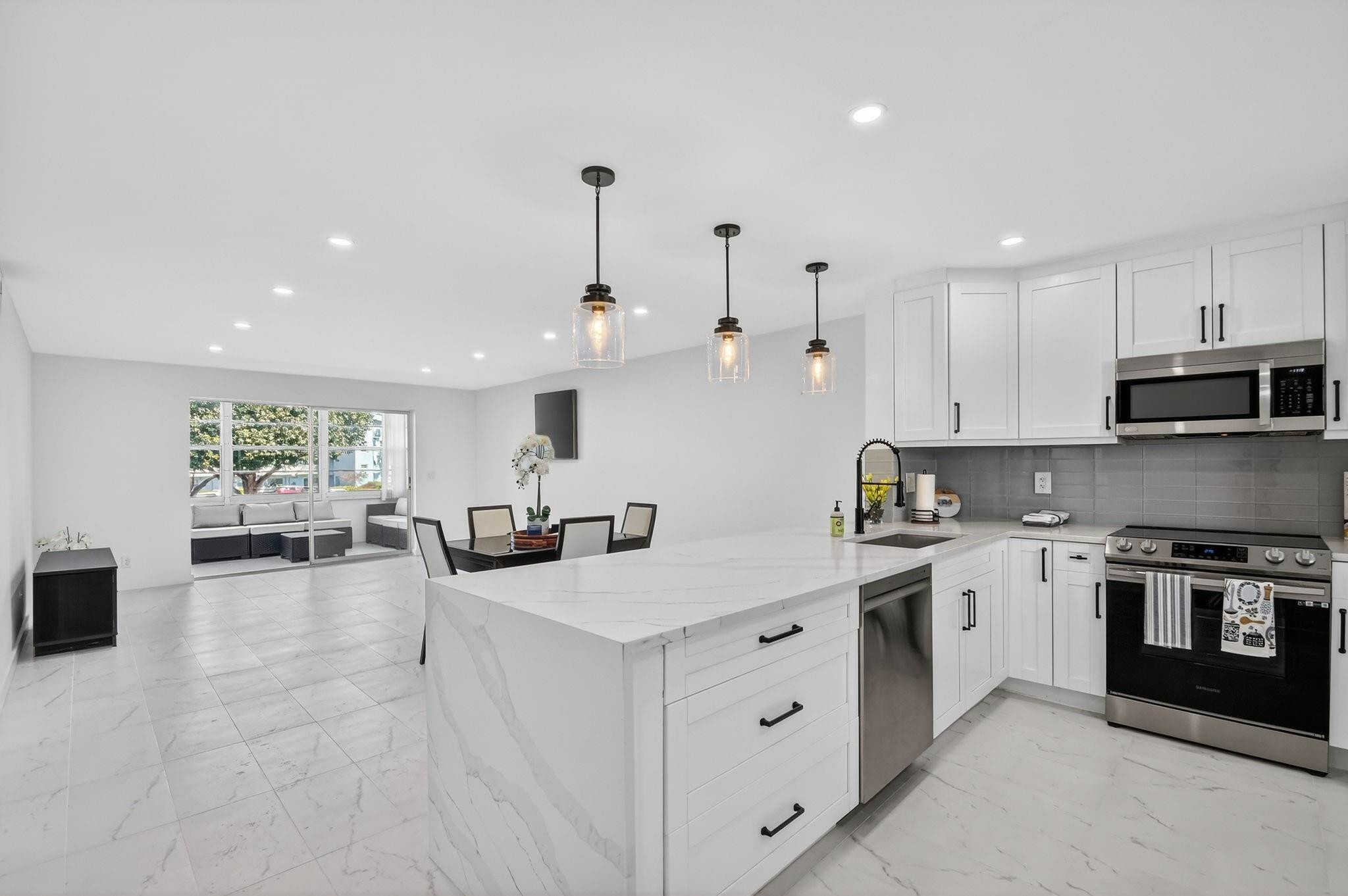 2300 NE 1st Lane 201, Boynton Beach, FL 33435, Boynton Beach