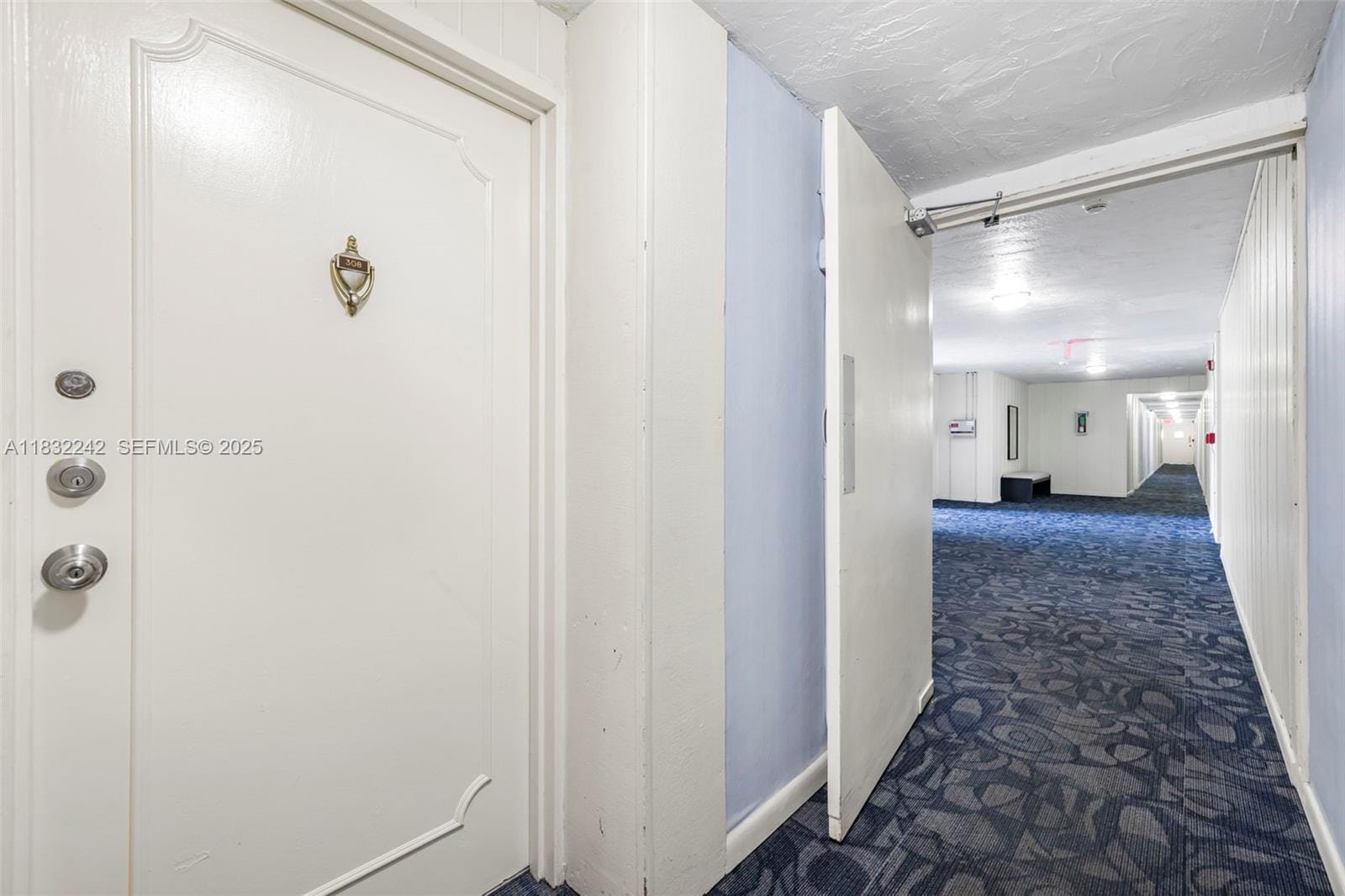 1205 Mariposa Avenue 308, Coral Gables, FL 33146 photo 4
