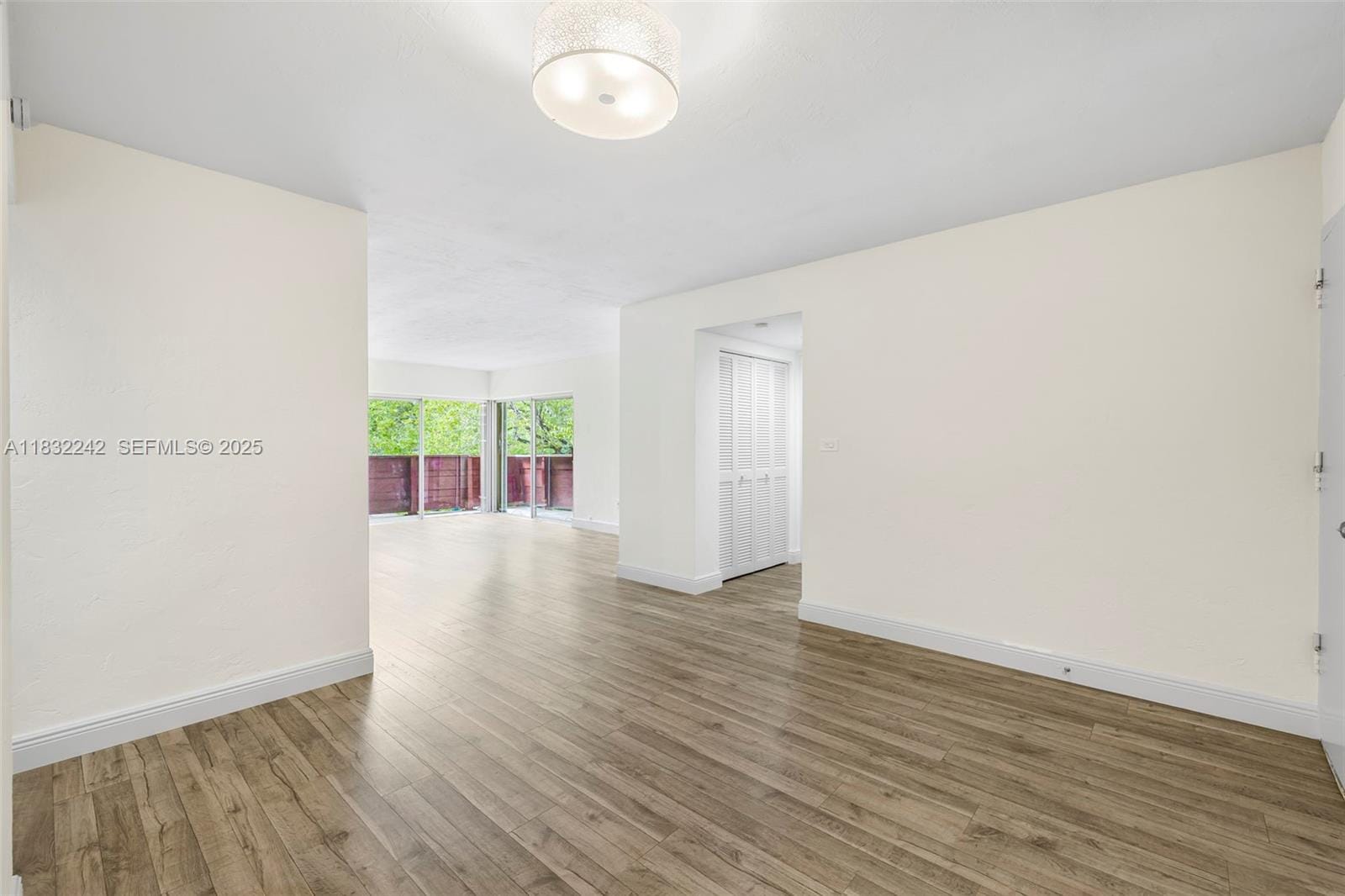 1205 Mariposa Avenue 308, Coral Gables, FL 33146 photo 7