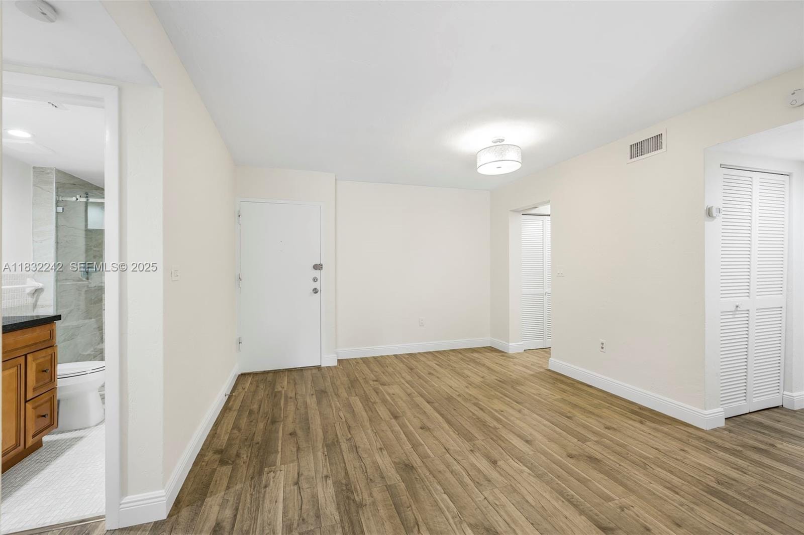 1205 Mariposa Avenue 308, Coral Gables, FL 33146 photo 9