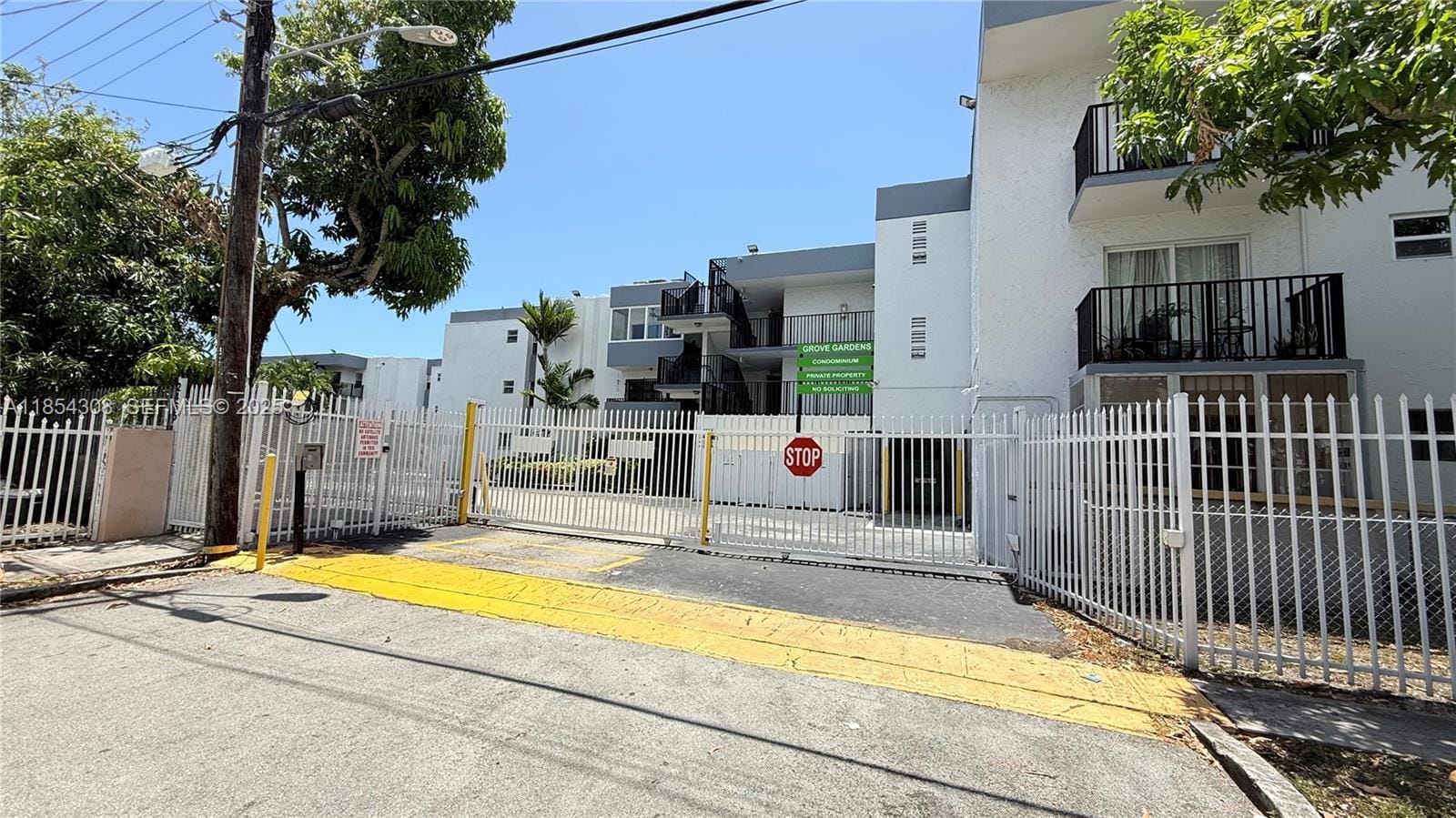 2498 SW 17th Avenue 4105, Miami, FL 33145 photo 3