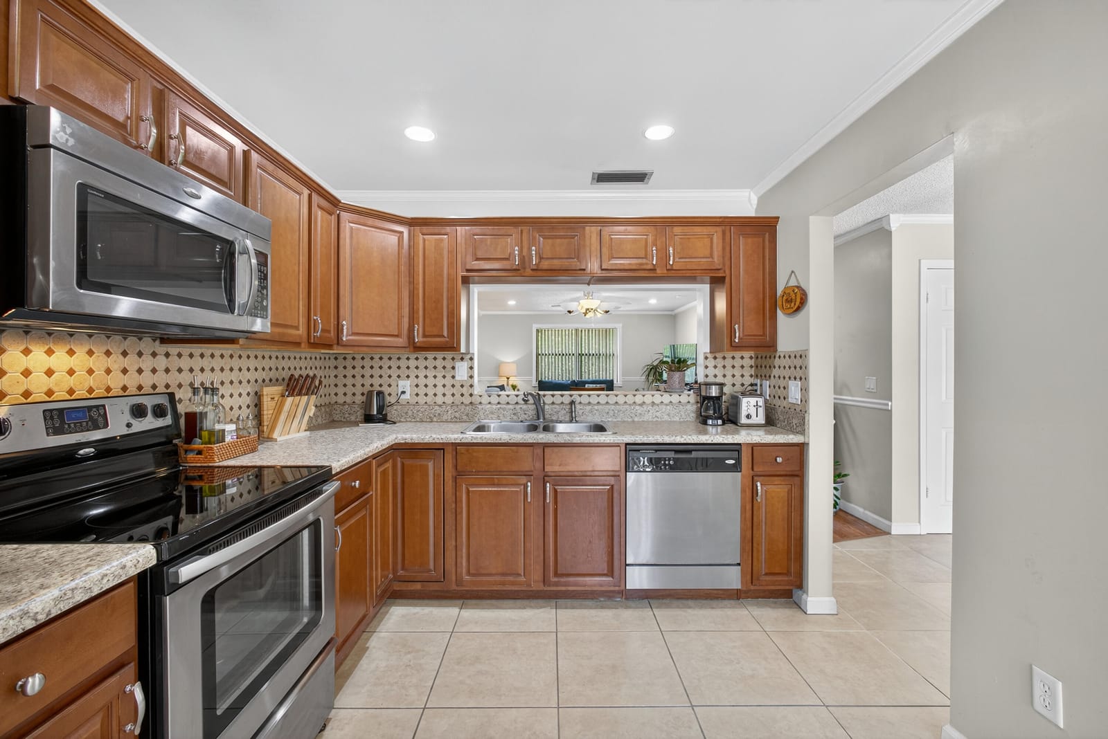 360 Quebec Court, Royal Palm Beach, FL 33411 photo 17