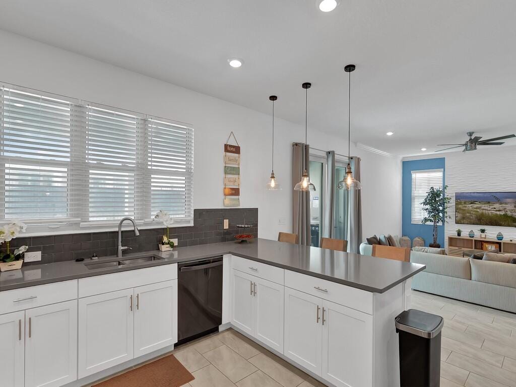 475 Strand Drive — photo 8