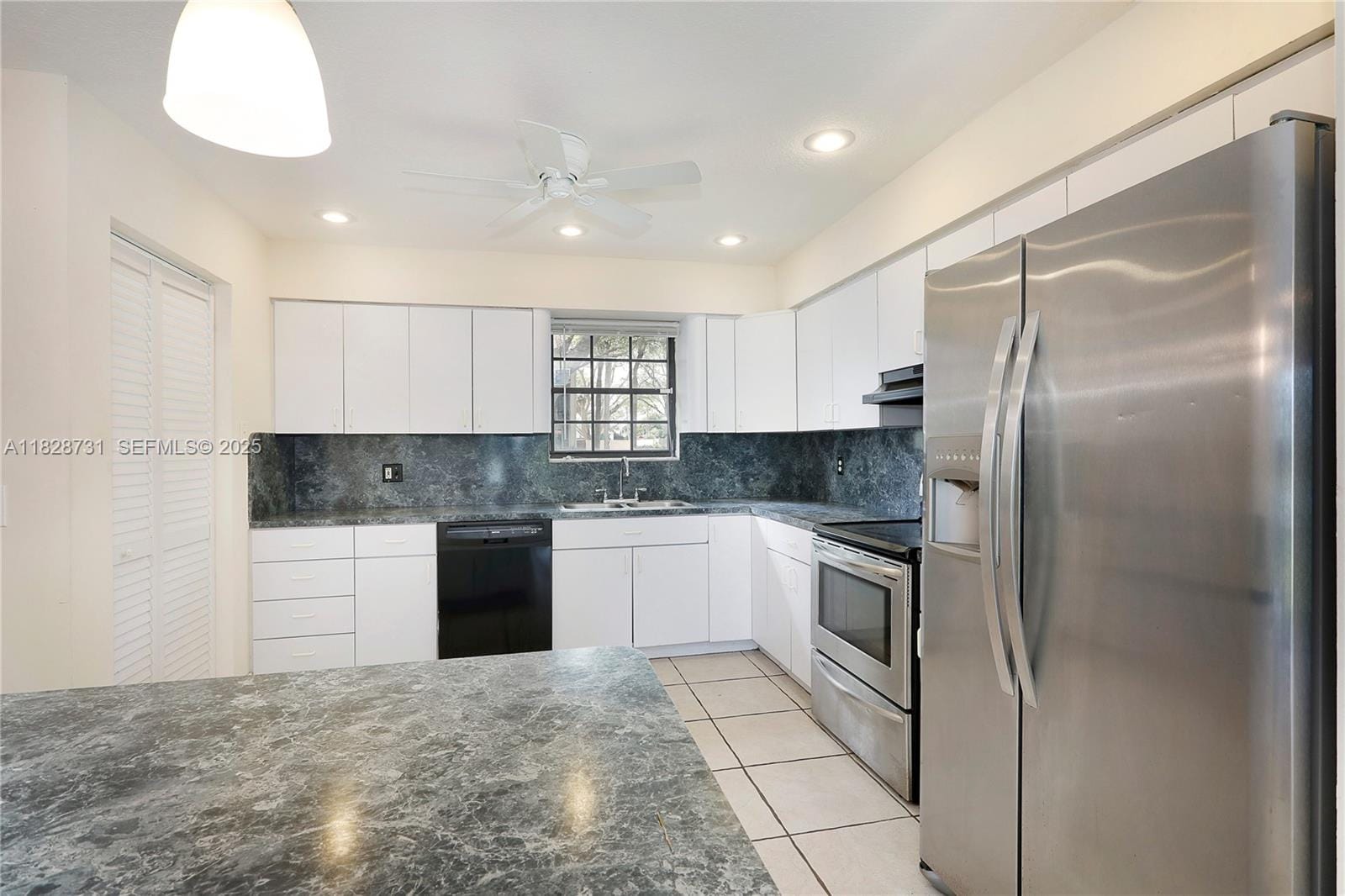 12935 SW 95th Avenue — photo 4