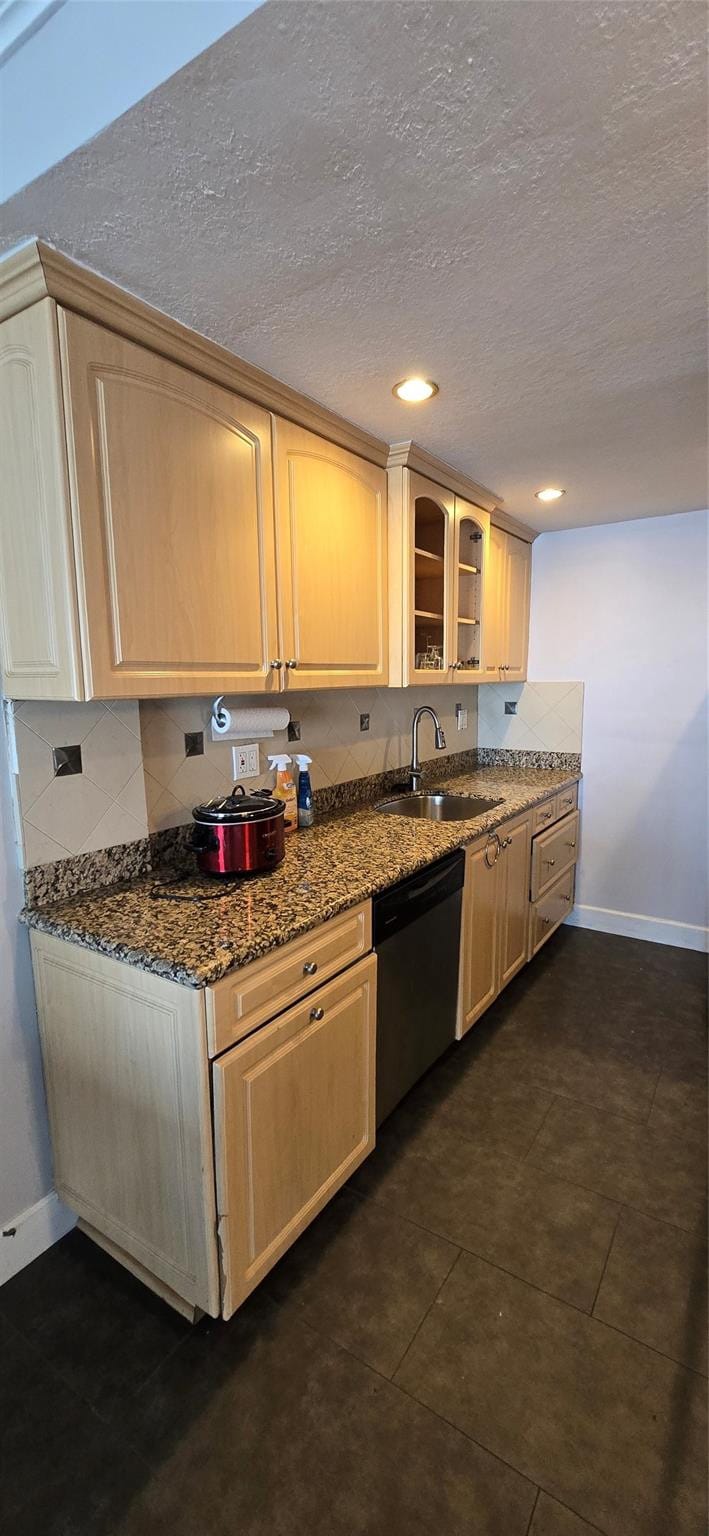 200 S Birch Road 121 — photo 4
