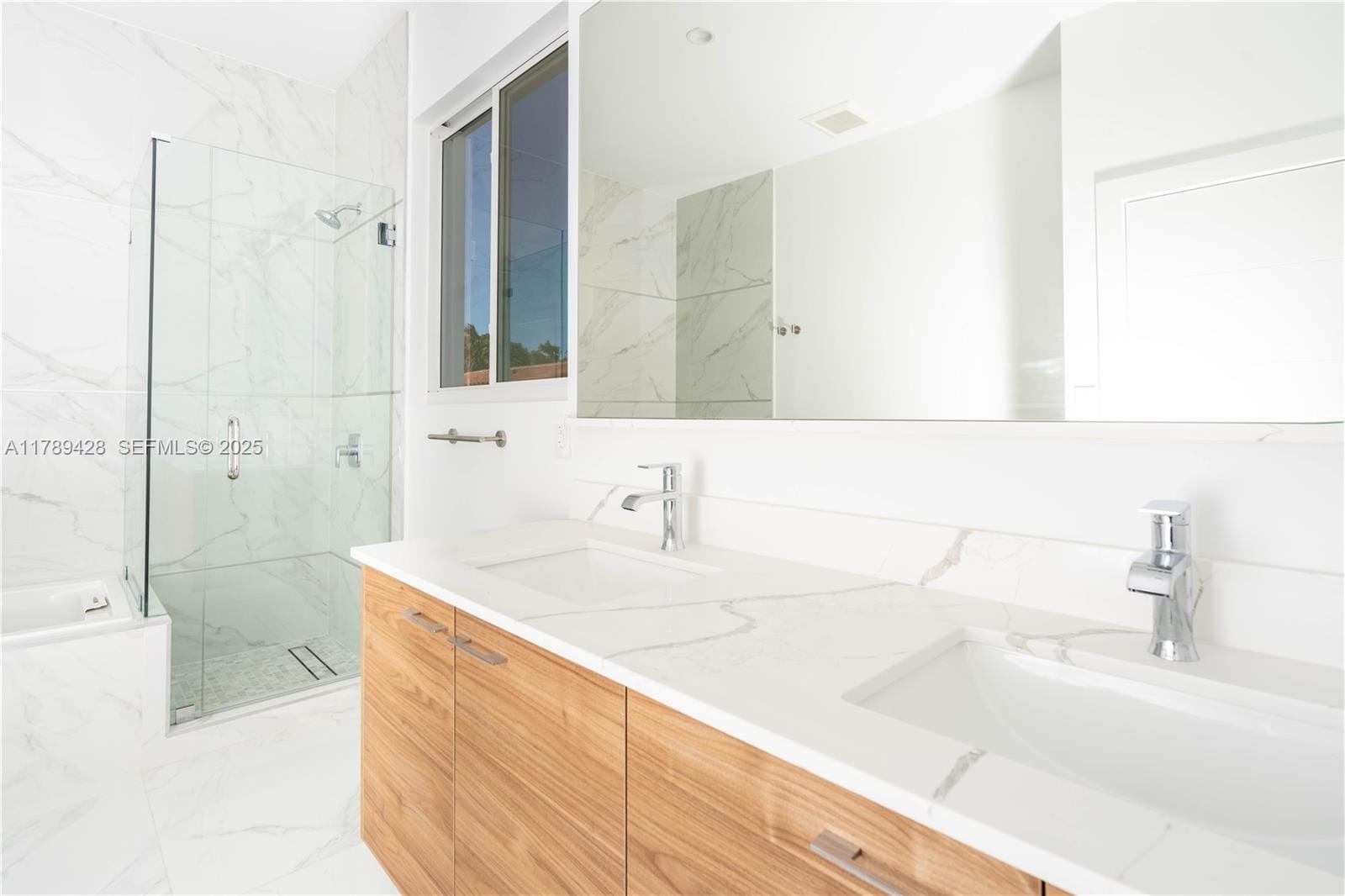 900 SW 24th Road, Miami, FL 33129 photo 15