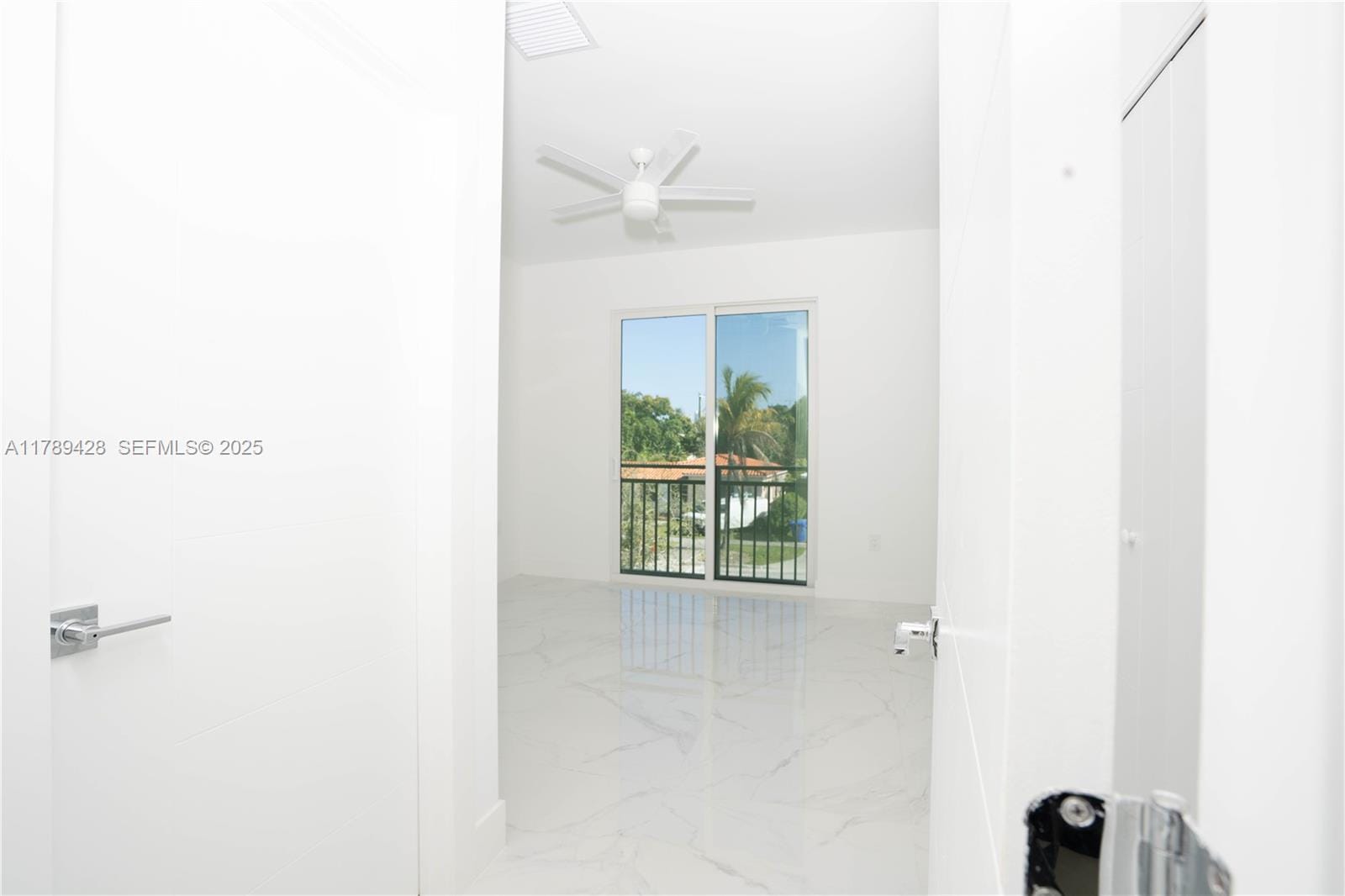 900 SW 24th Road, Miami, FL 33129 photo 18