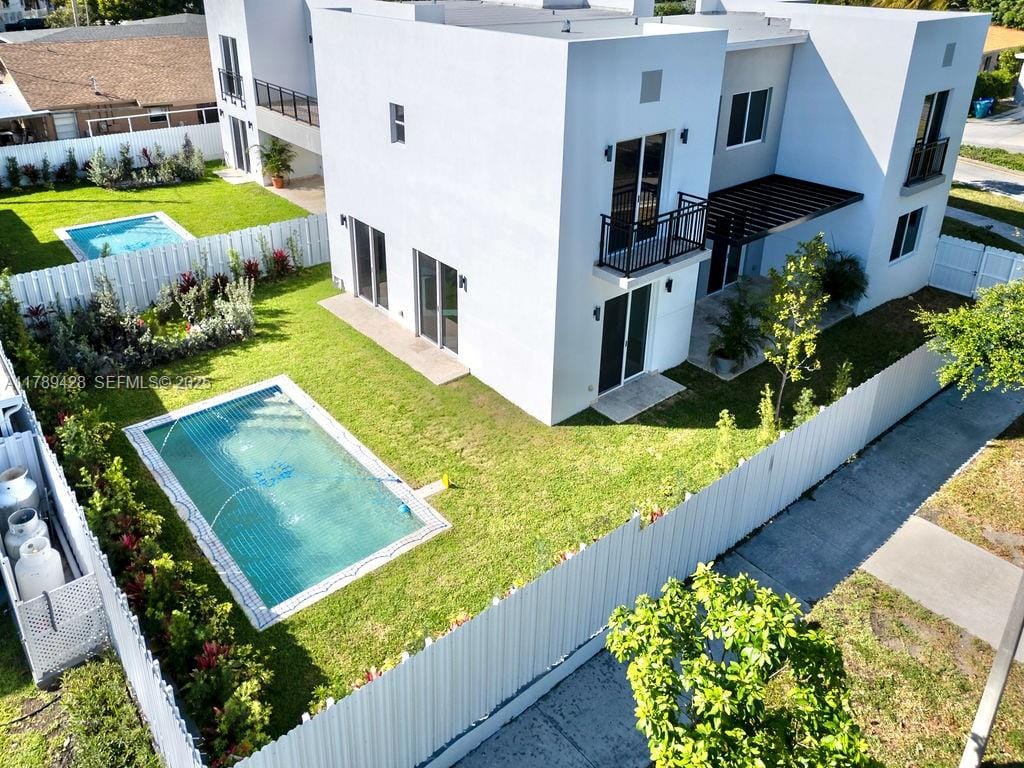 900 SW 24th Road — photo 3