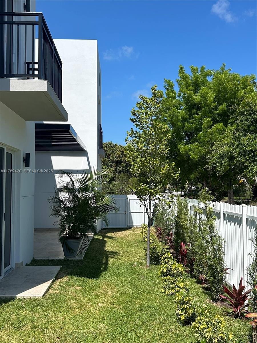 900 SW 24th Road — photo 4