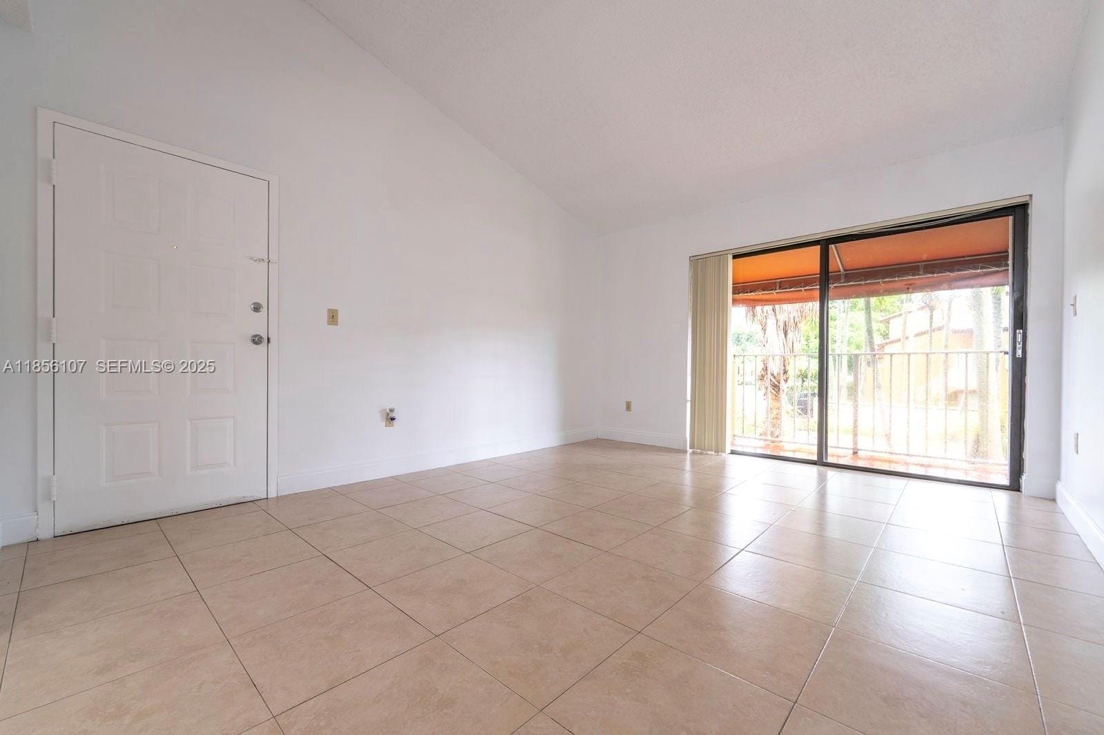 15650 SW 80th Street F-201, Miami, FL 33193 photo 2