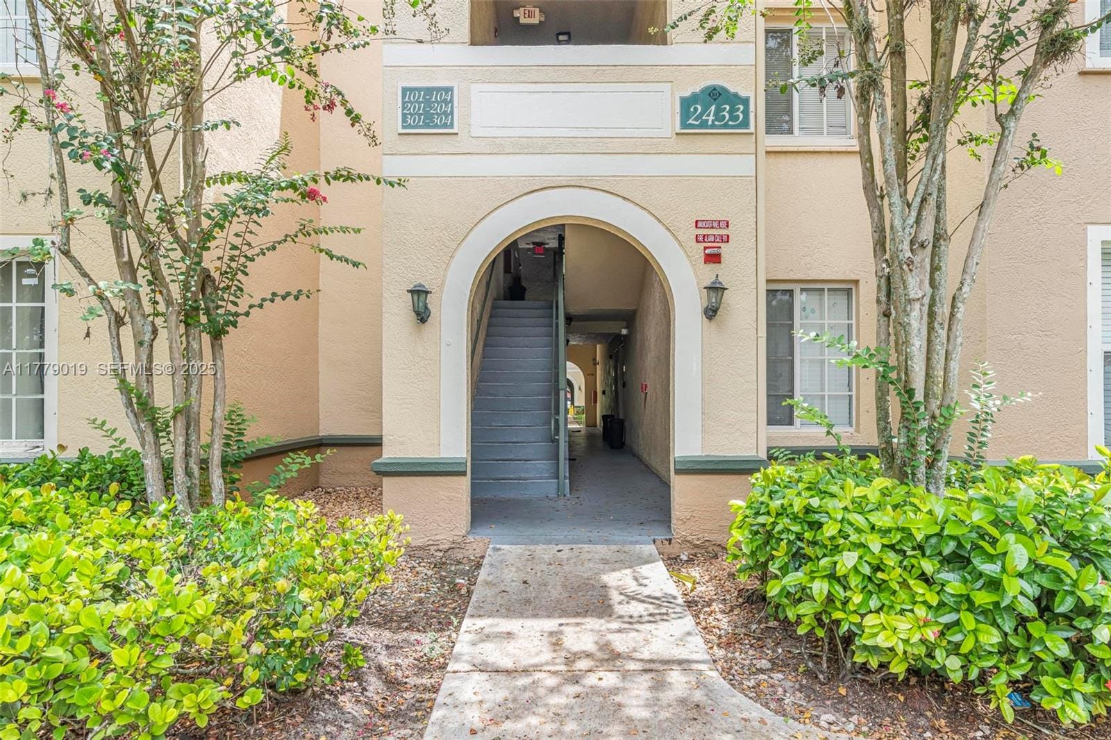 2433 Centergate Drive 102, Miramar, FL 33025