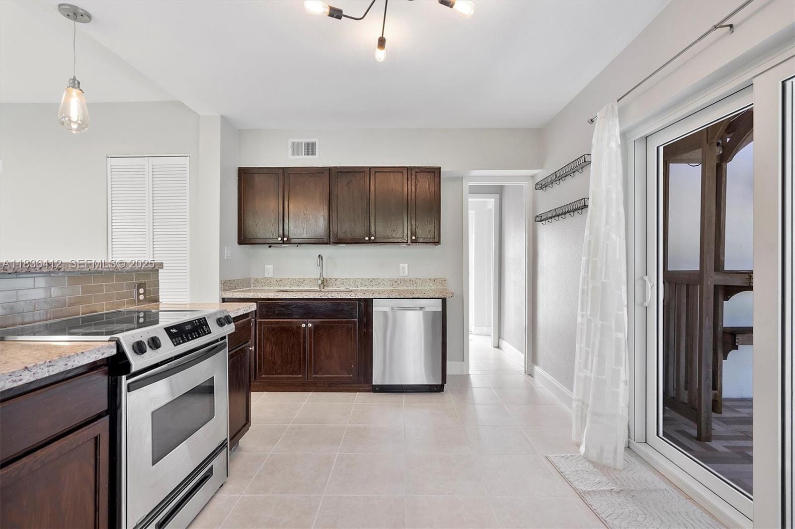 11100 NE 12th Avenue, Miami, FL 33161 photo 8
