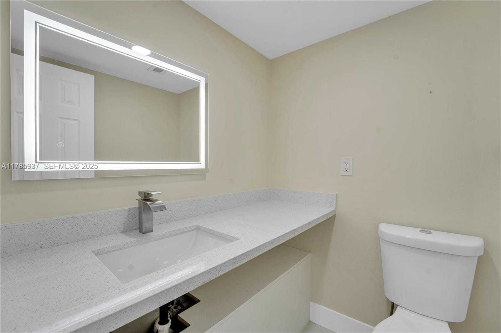 300 Bayview Drive 1606, Sunny Isles Beach, FL 33160 photo 18