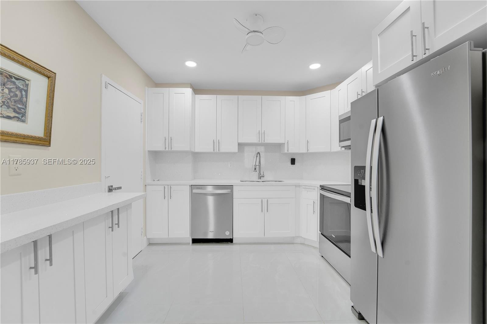 300 Bayview Drive 1606, Sunny Isles Beach, FL 33160 photo 3